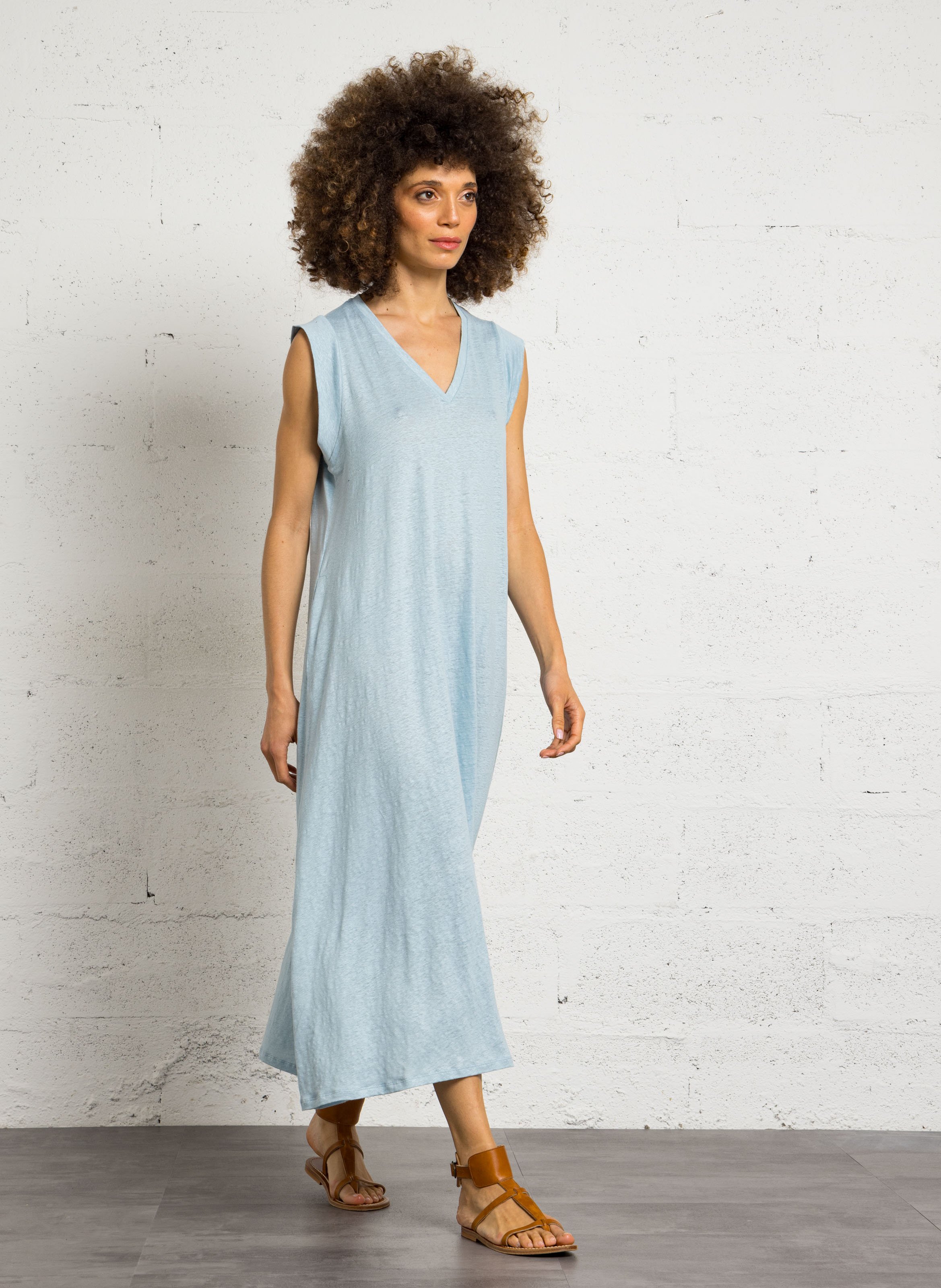 Langes Leinen-Mix-Kleid mit V-Ausschnitt MAJESTIC FILATURES Blau