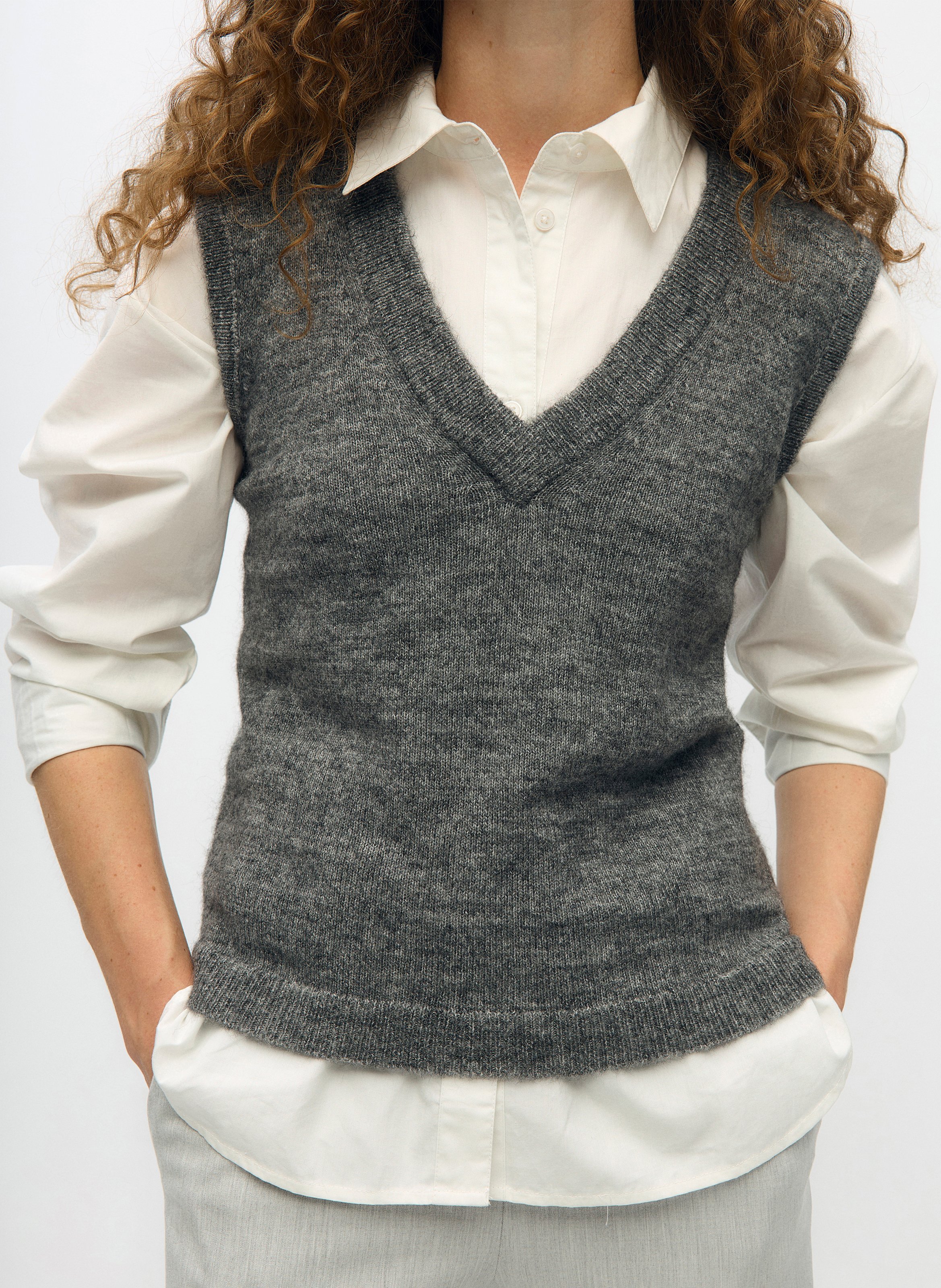 Pull droit col V en maille OBJECT Gris