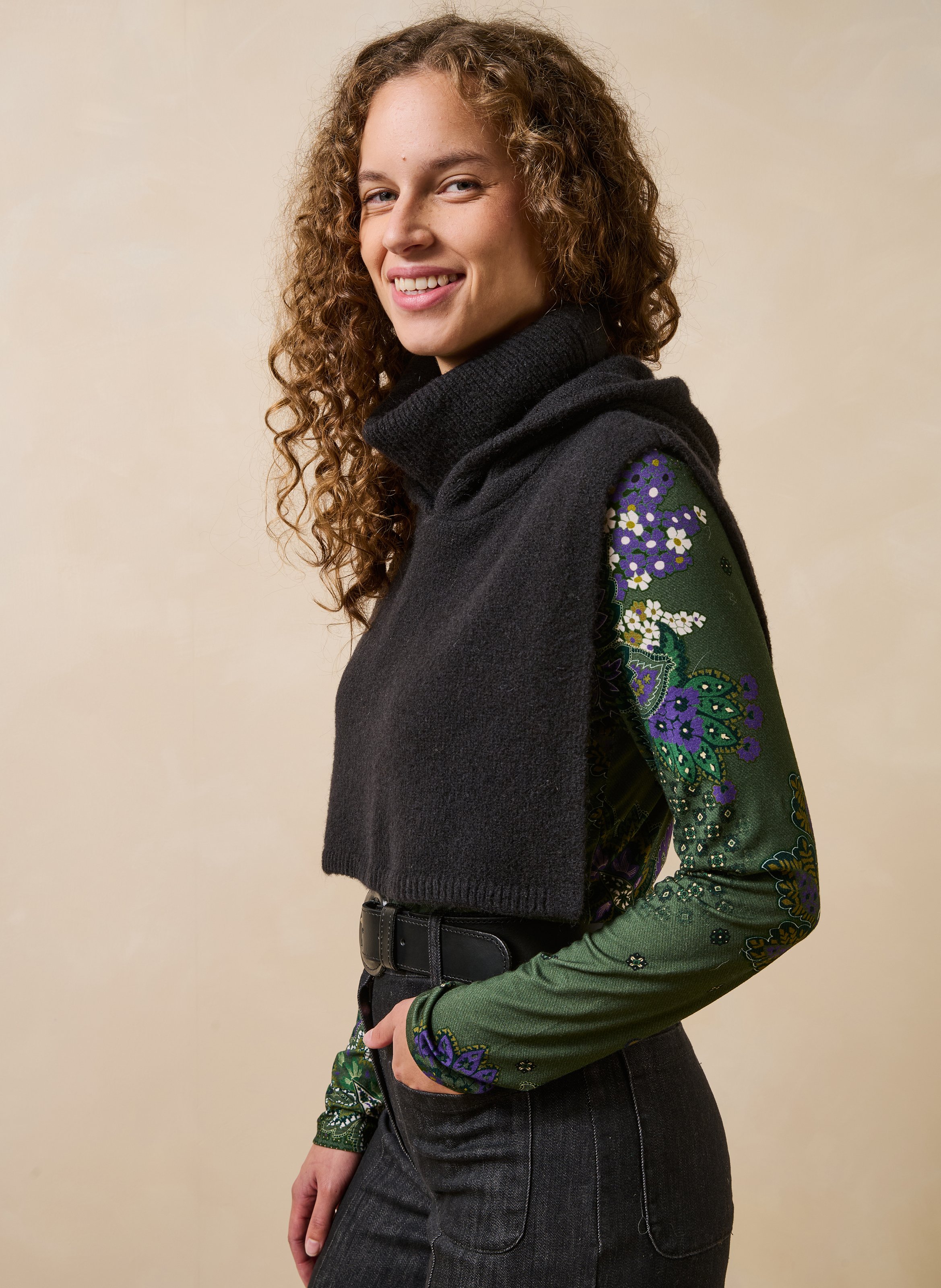 Detachable hooded bib LA FEE MARABOUTEE Black