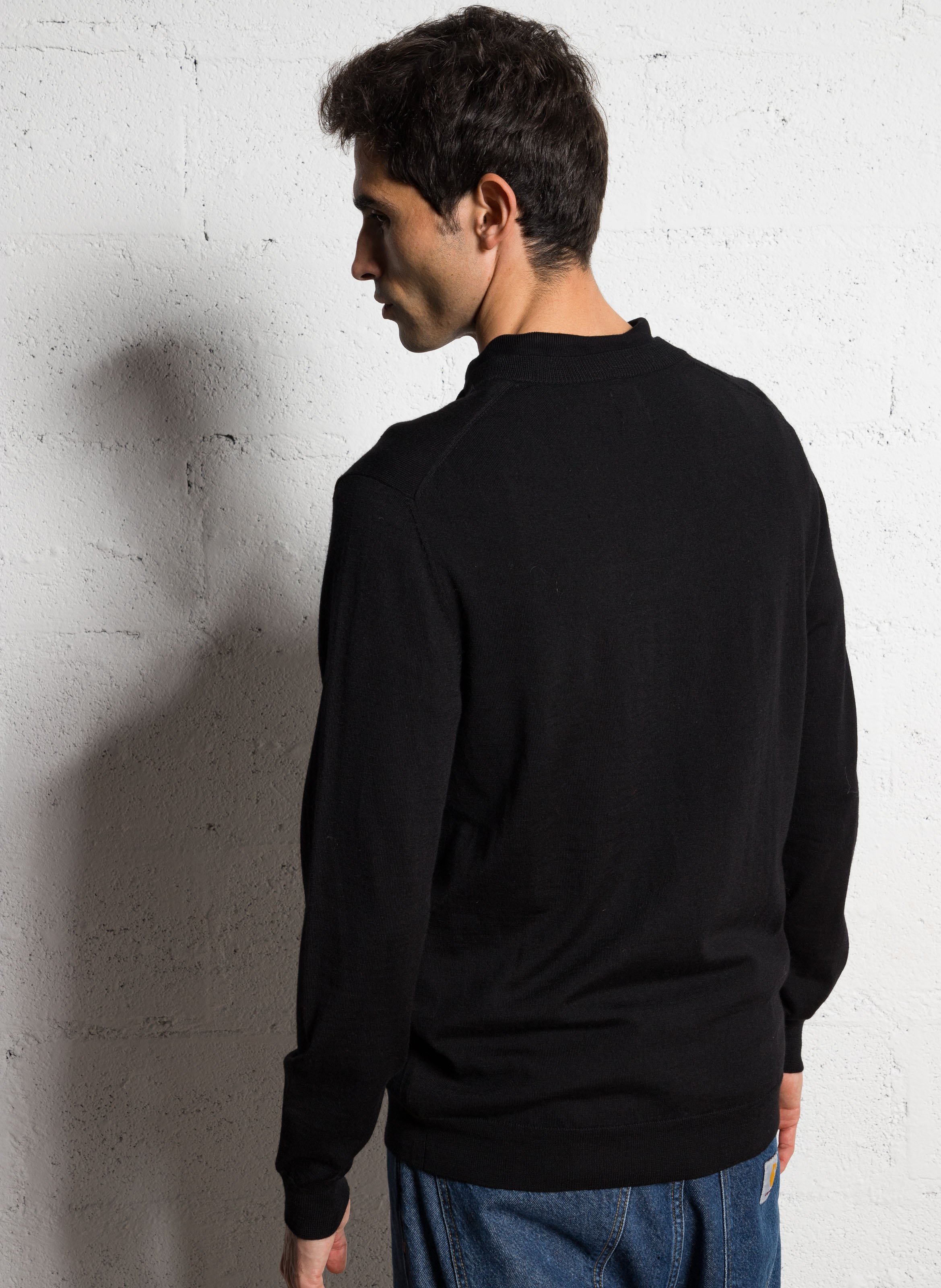 Regular-fit V-neck wool sweater AU PRINTEMPS PARIS Black