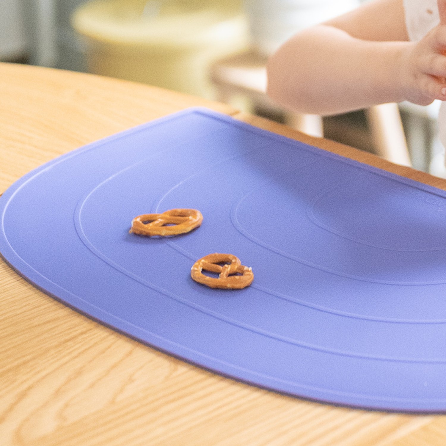 Set de table arc-en-ciel en silicone KINDSGUT Violet