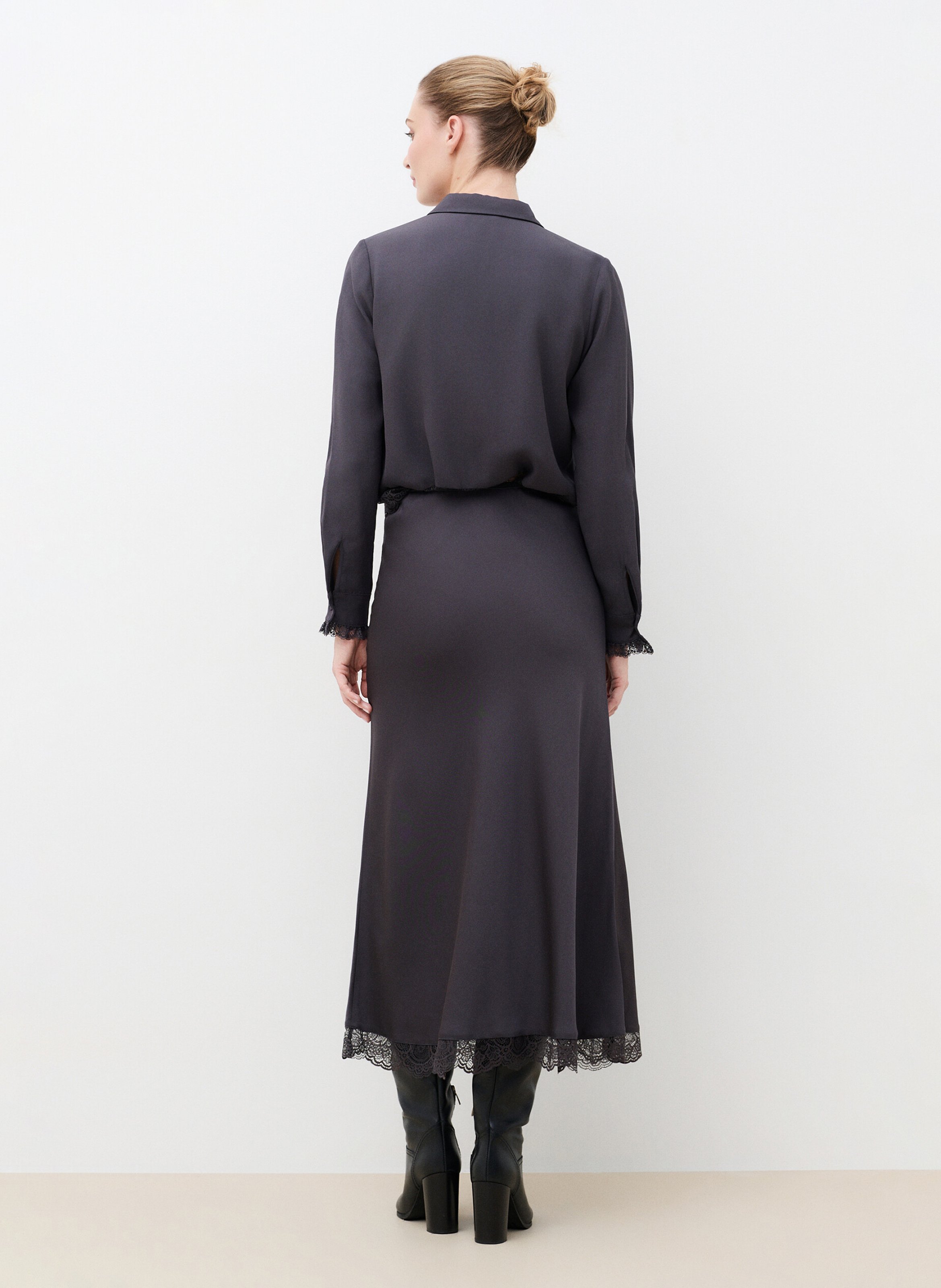 Solid long skirt with lace detail CAROLL Grey