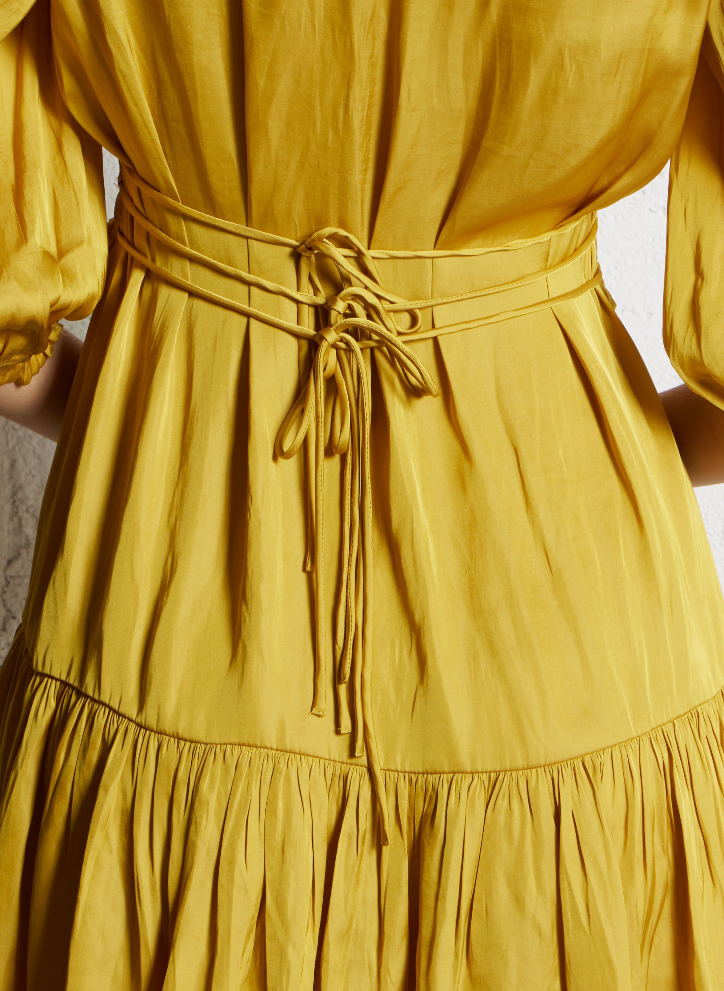 Robe courte froncée col tunisien en satin BA&SH Jaune