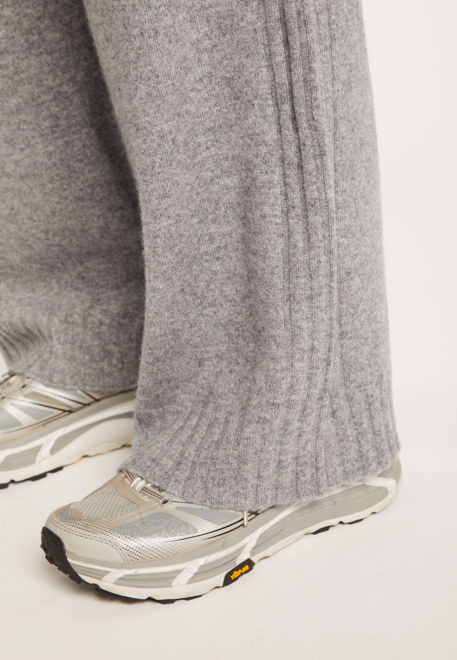 Cashmere pants MAISON MONTAGUT Grey