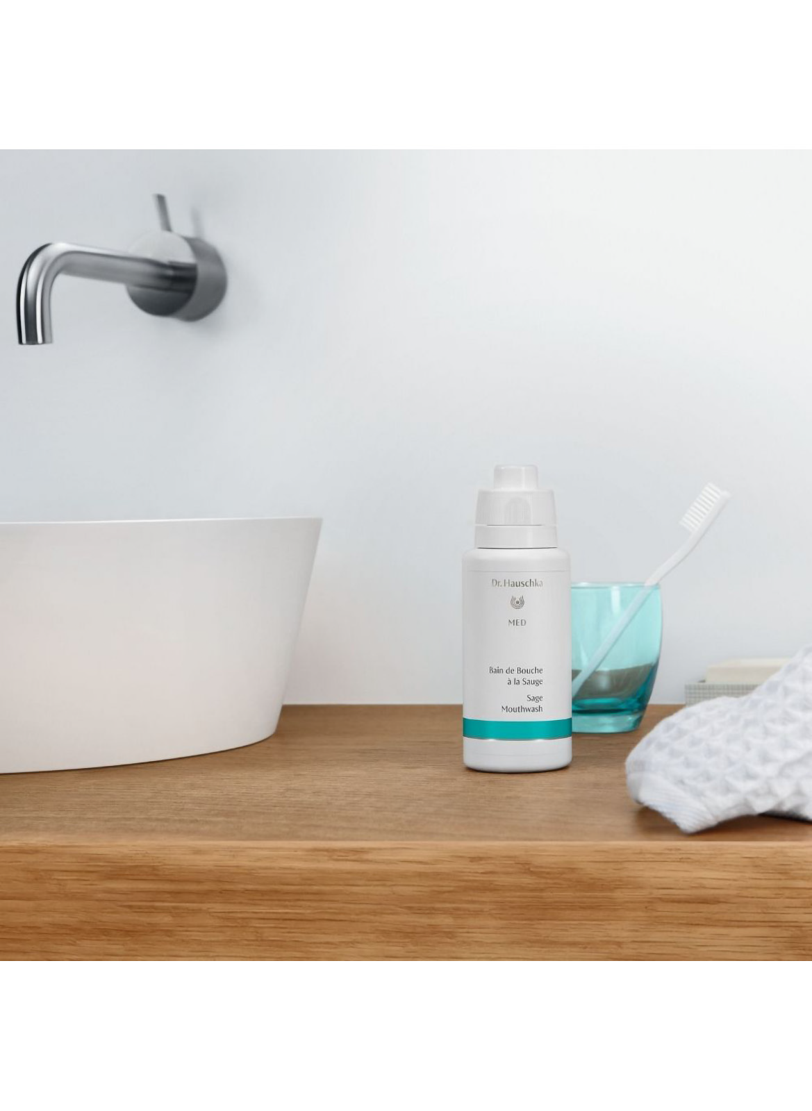 Mondspoeling met salie DR. HAUSCHKA No color
