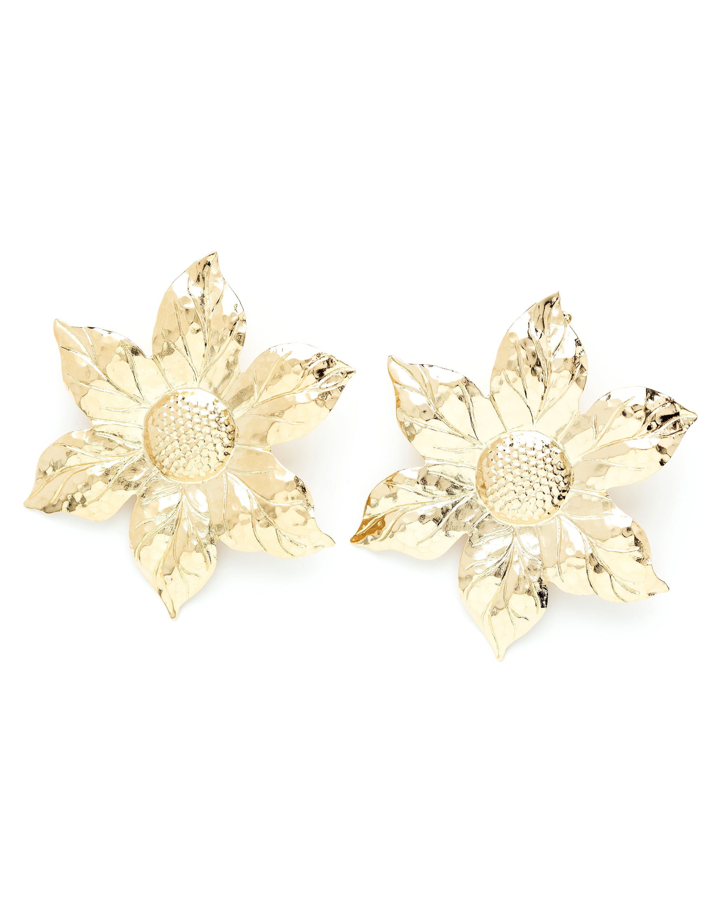 Large flower stud earrings in silver-plated  GoldenMONSIEUR SIMONE