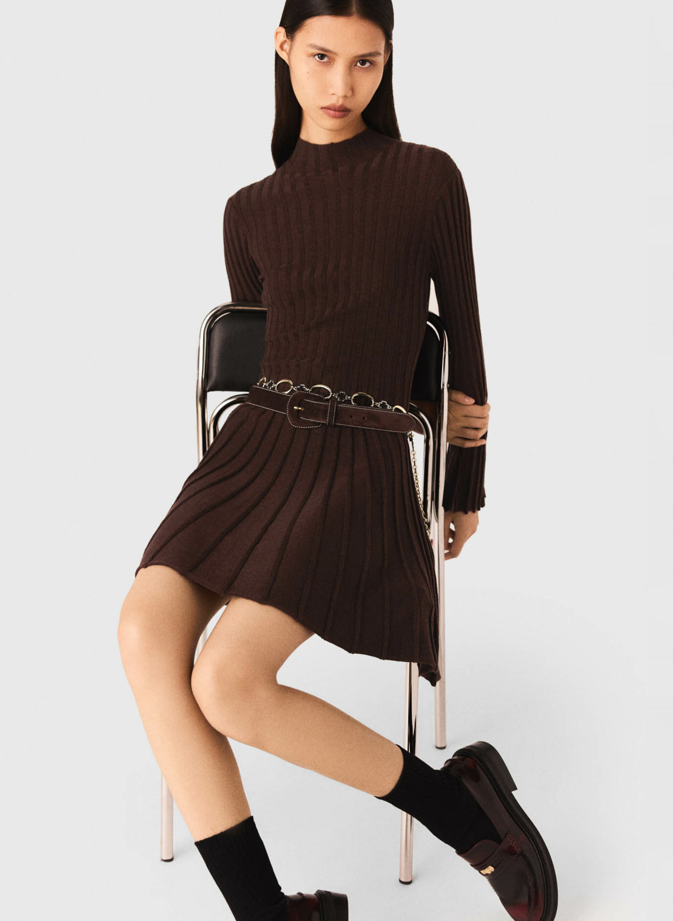 Robe courte col roulé  MAJE Marron