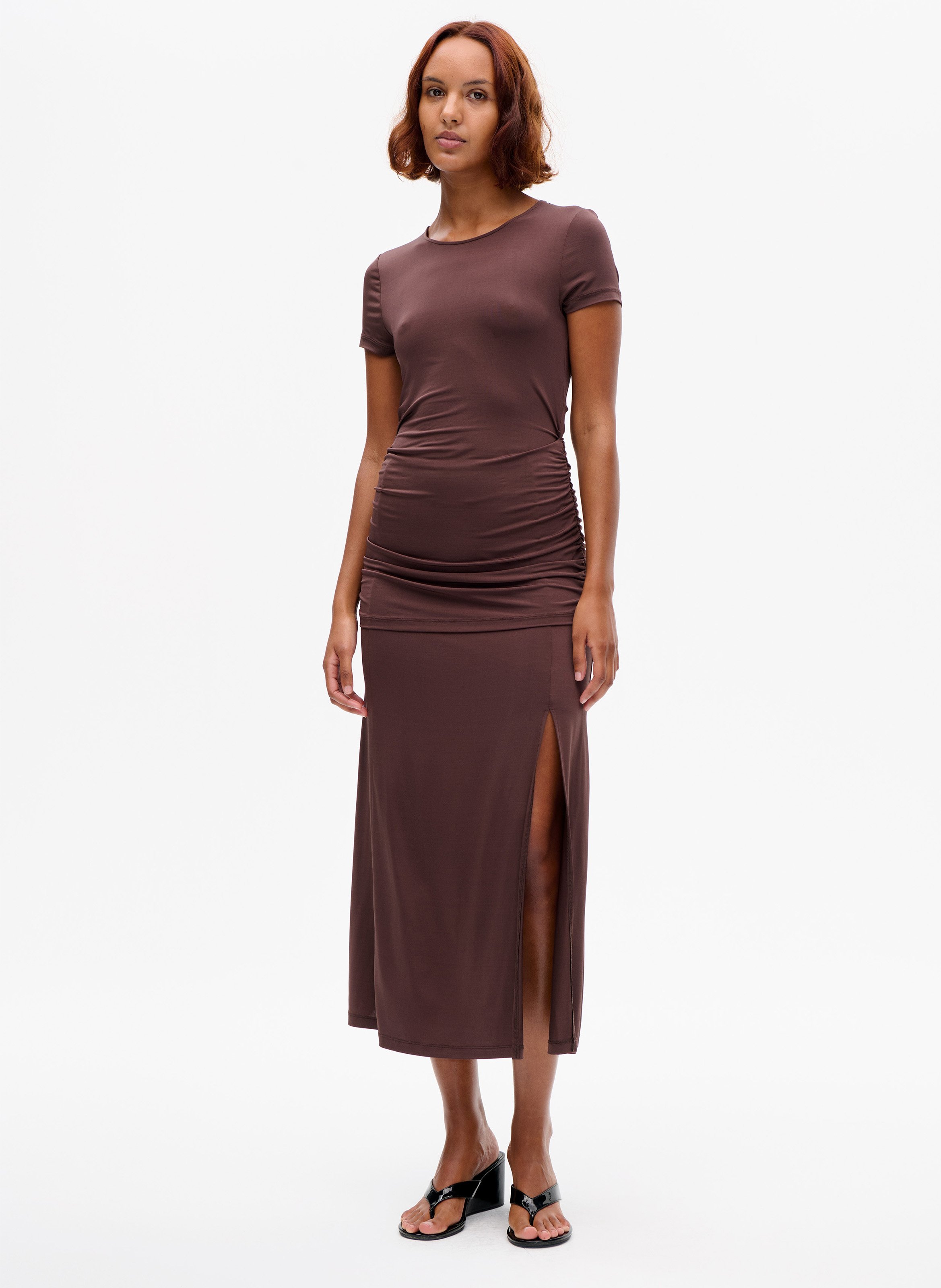 Lange jurk met ronde hals BAUM UND PFERDGARTEN Brown