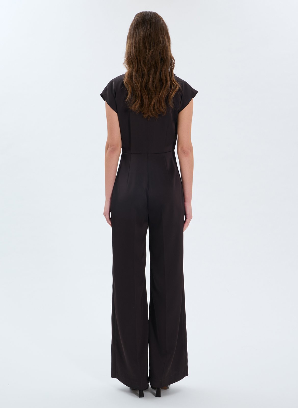 Wijde, glanzende jumpsuit ZAPA Bruin