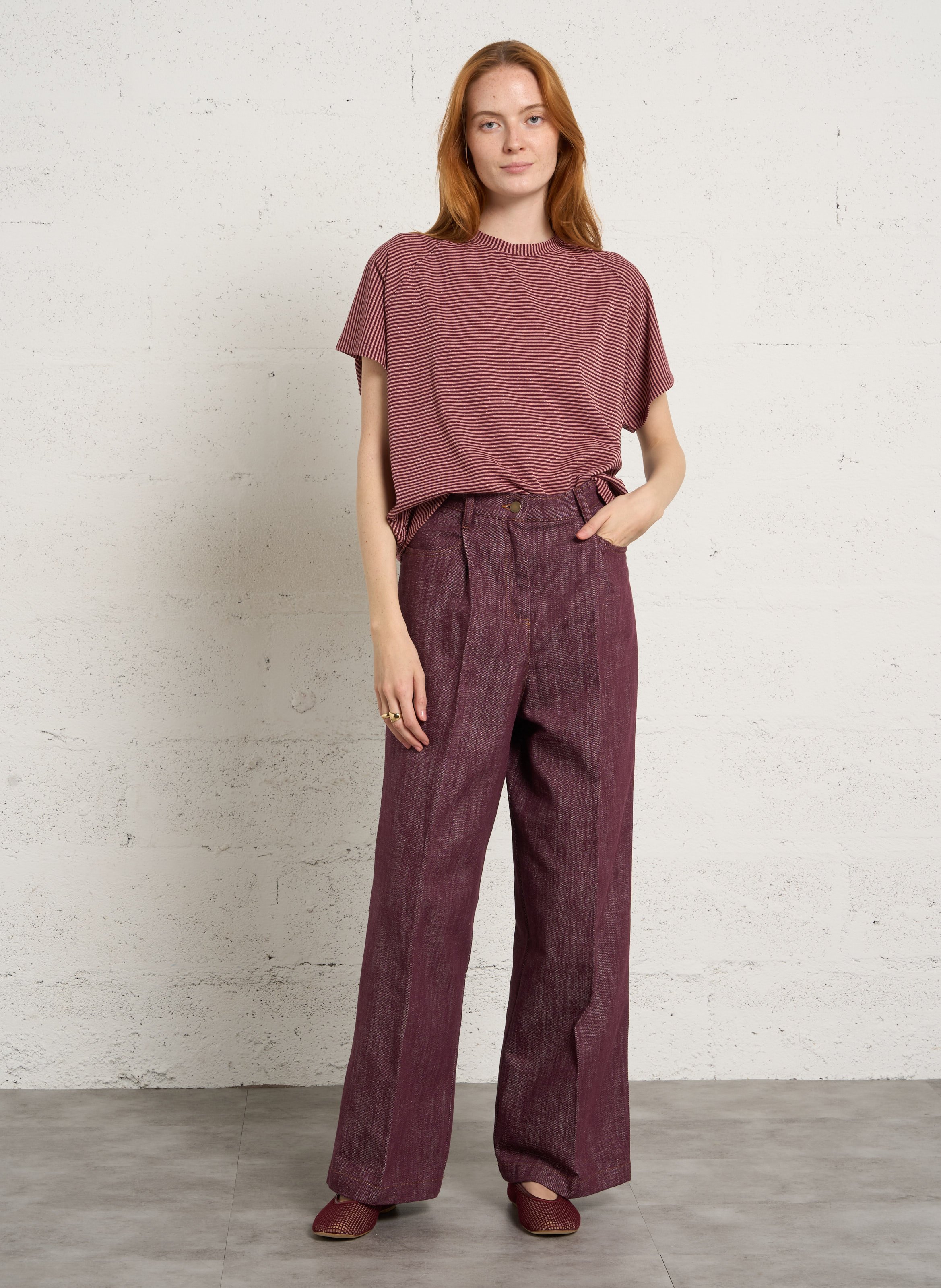 Weit geschnittene Jeans - aus Baumwolle MOMONI Rot