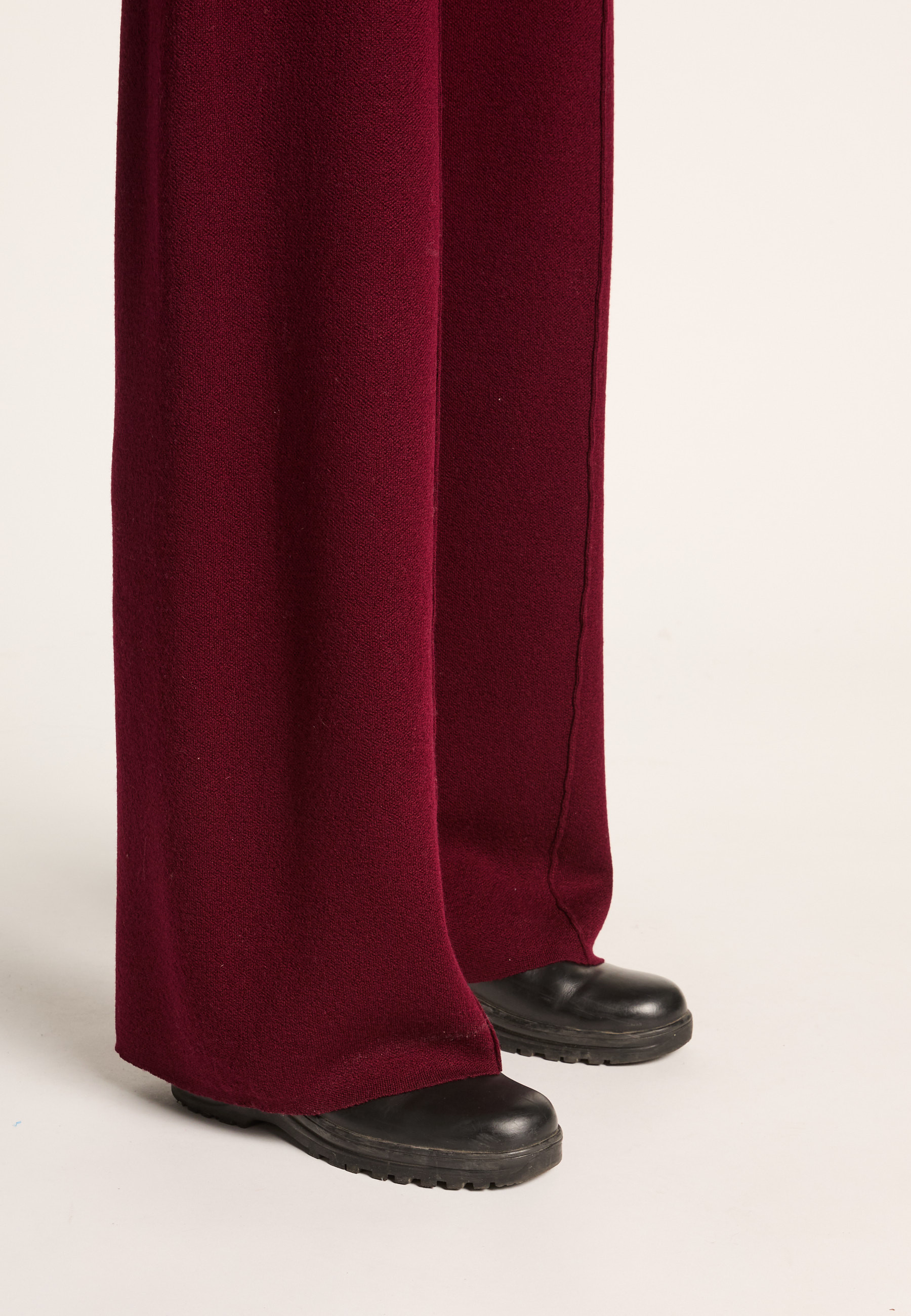 Merino wool trousers Purple