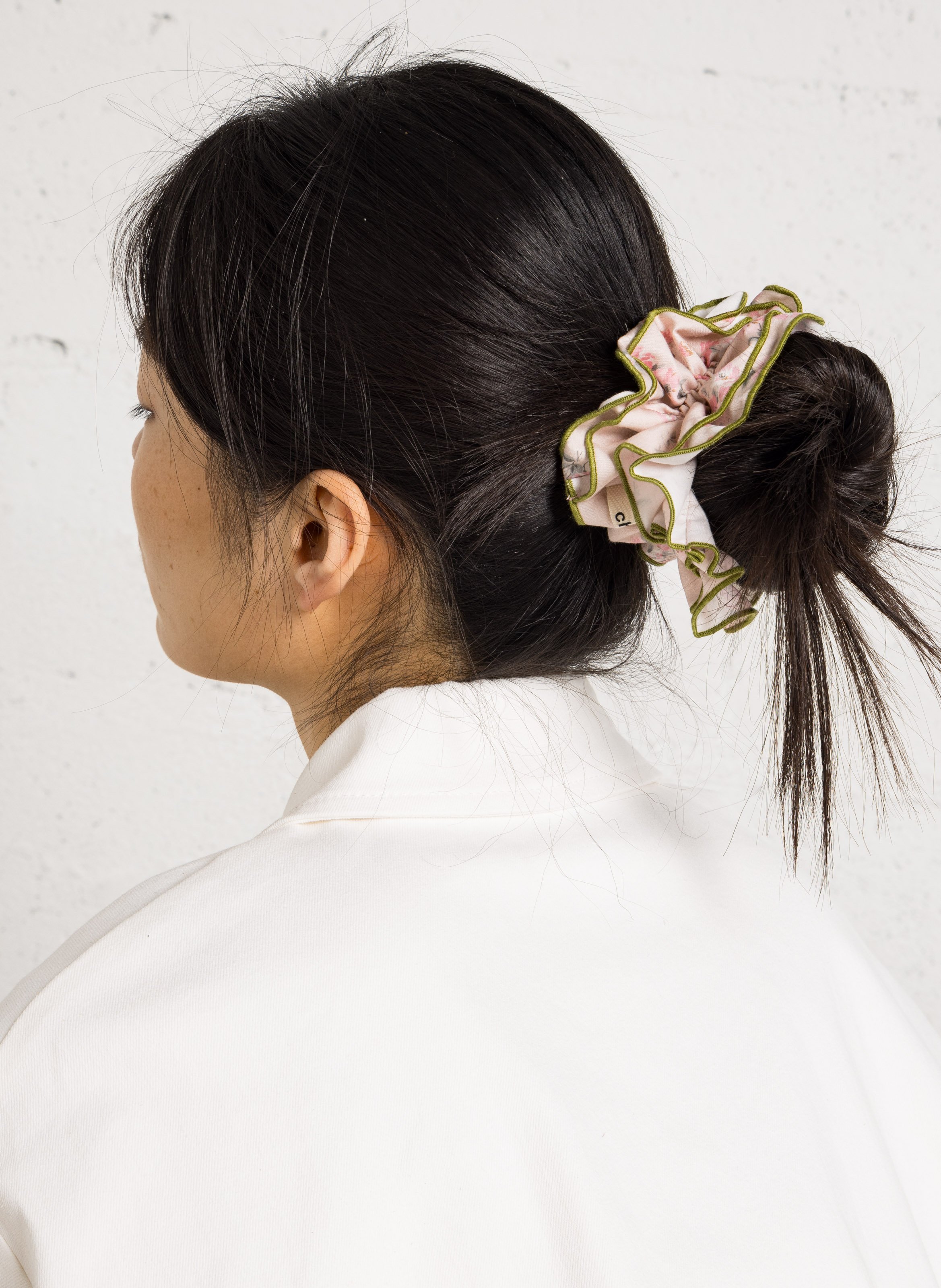 Maxi flower scrunchie CHOU AU CARRE Pink