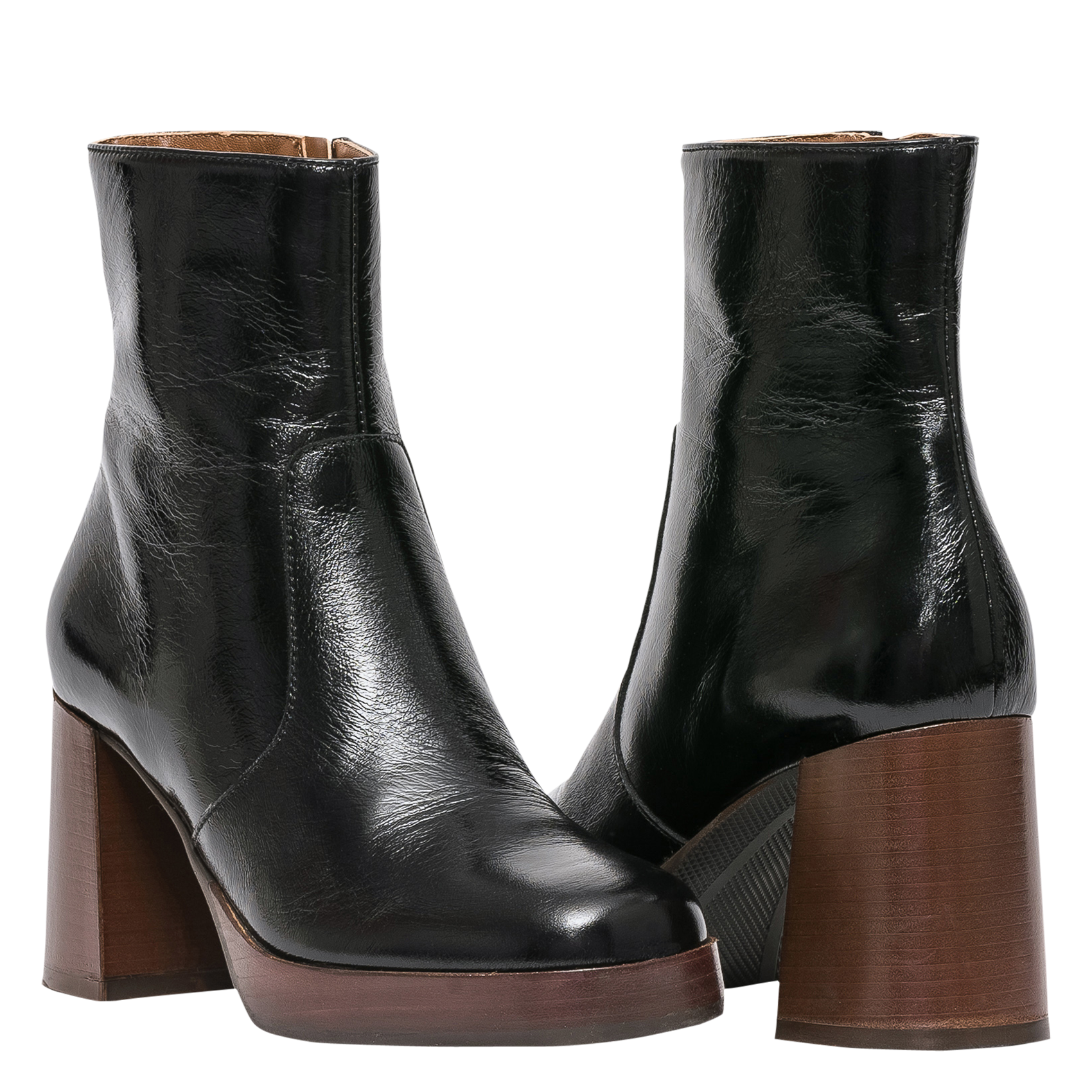 - 100% leather, - Round toes, - Inner zip fastening, - Heel height: 9 cm. BOCAGE Black