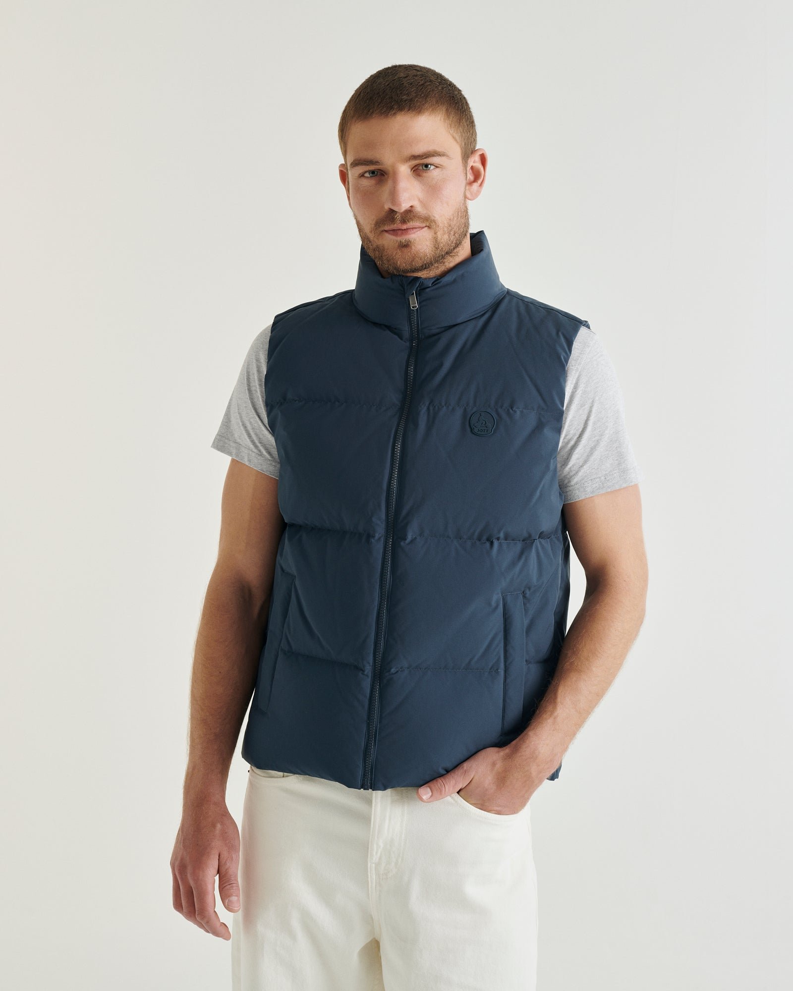 Unisex sleeveless 'puffer' vest Nagano. JOTT Blue
