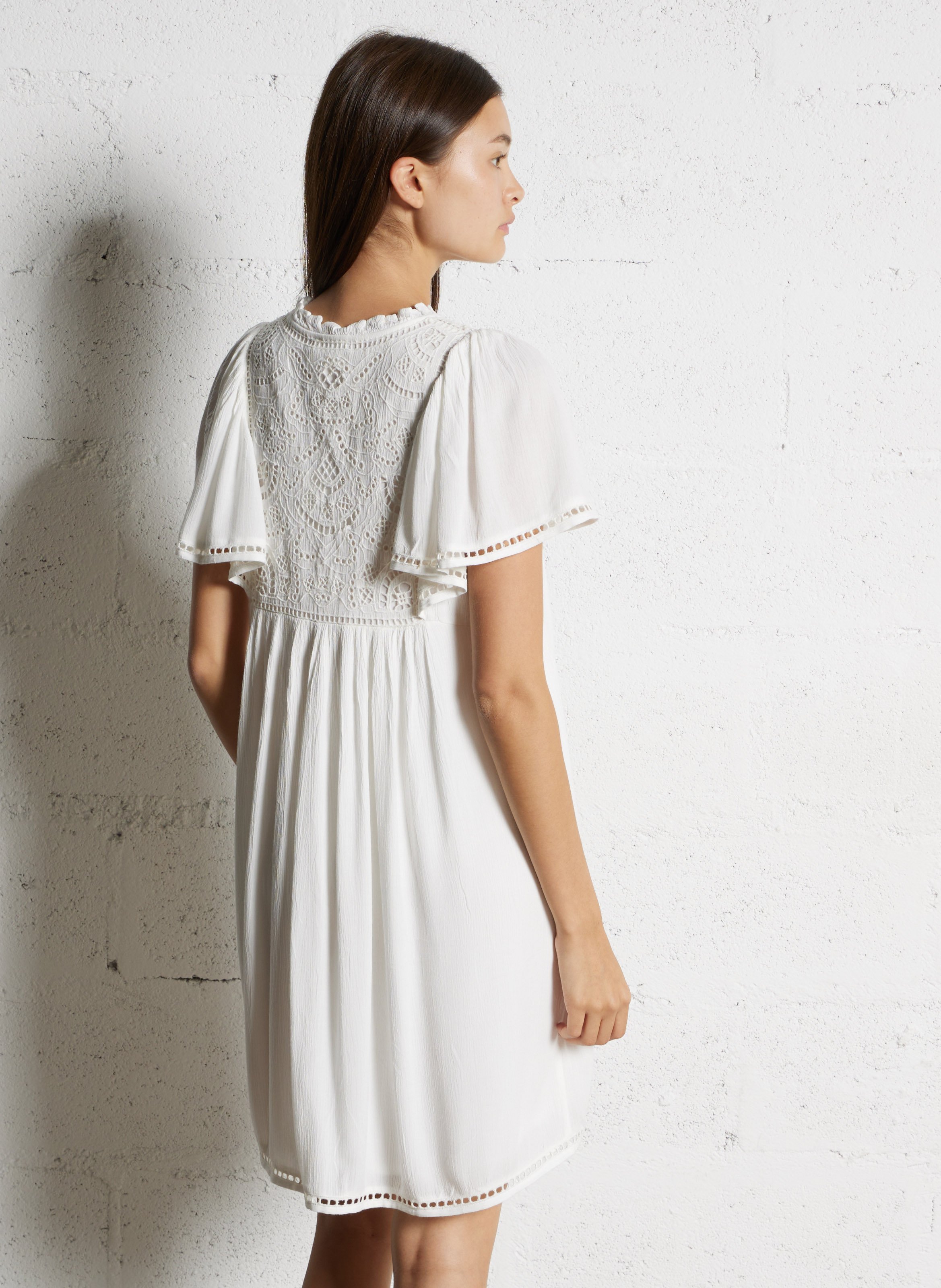 Vestido corto con cuello de pico MAISON 123 Blanco