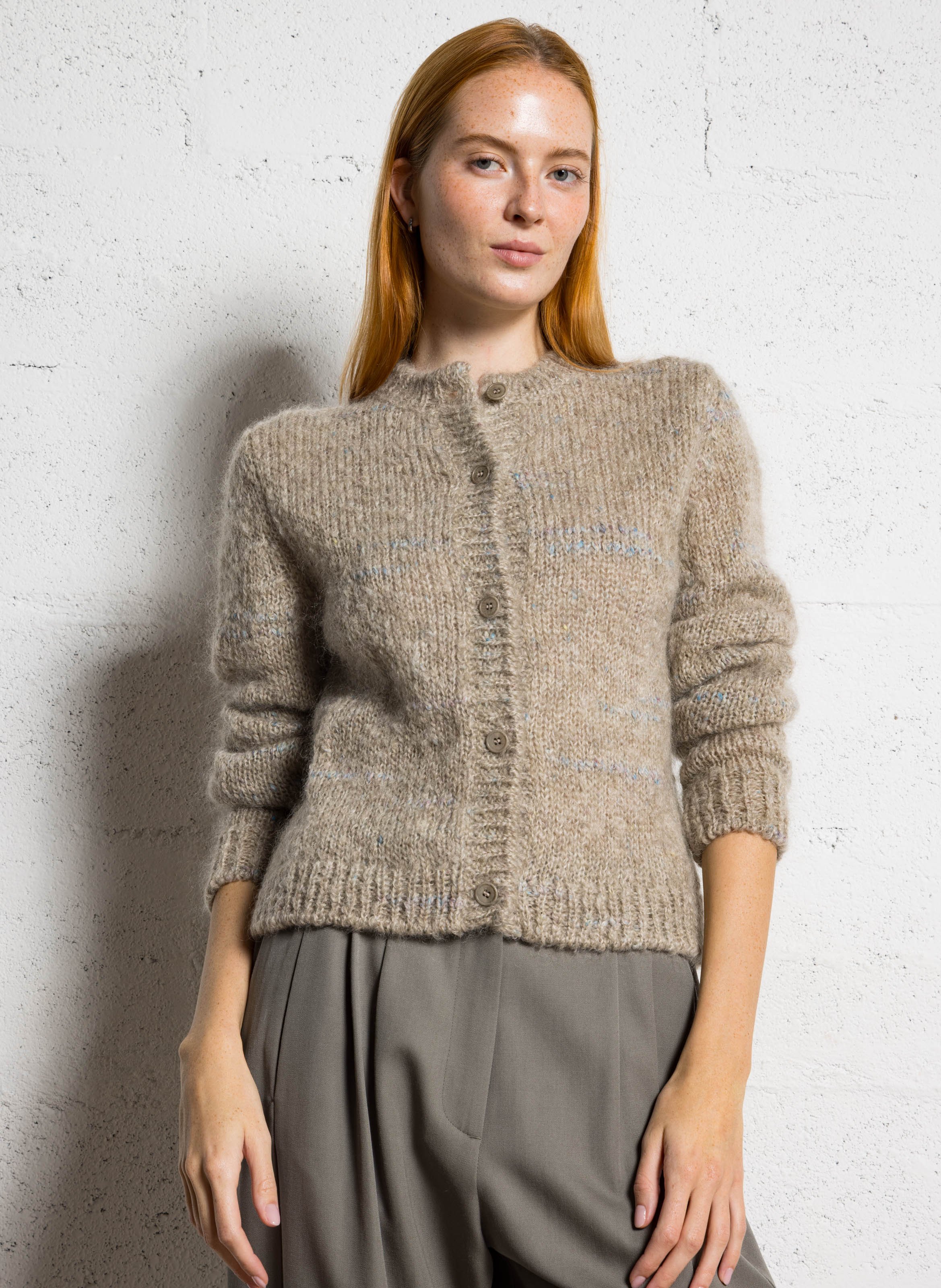 Gilet droit col rond en kid mohair mélangé MASSCOB Beige