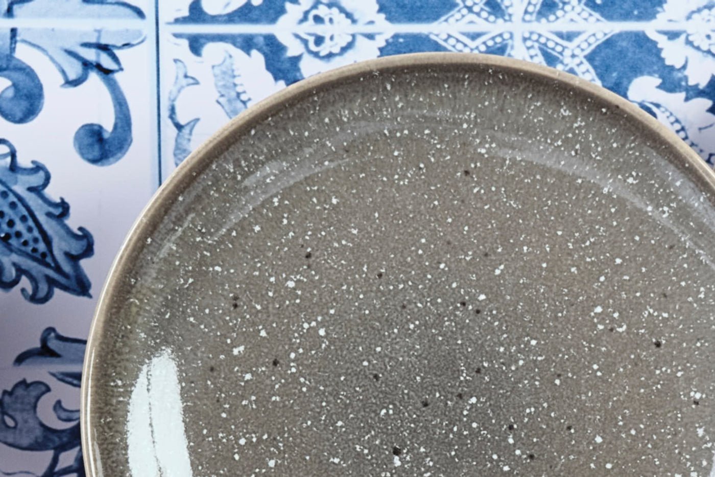 Stellar concrete gray ø22cm plate - 6 pieces BJORN Grey