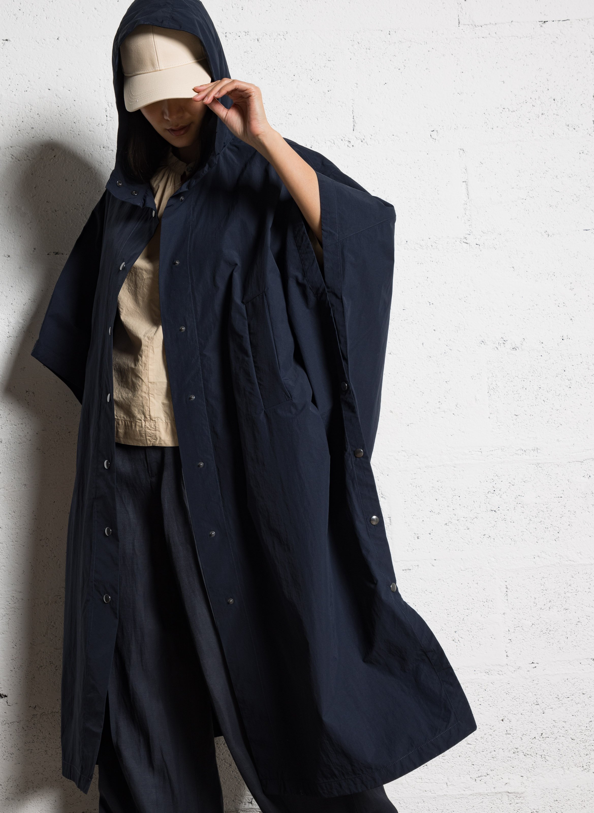 Cape imperméable ample BELLEPIECE Bleu