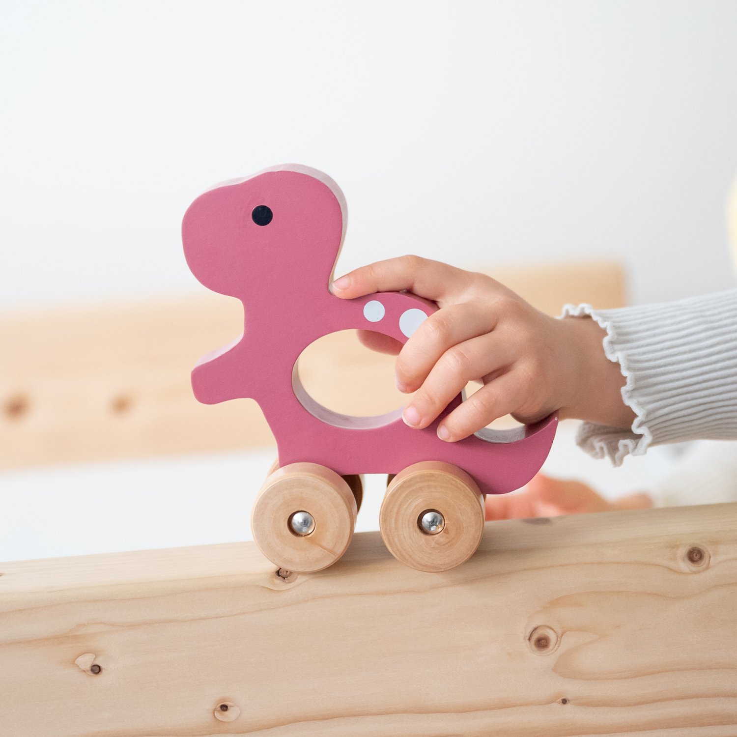 Push-along T-Rex KINDSGUT Red