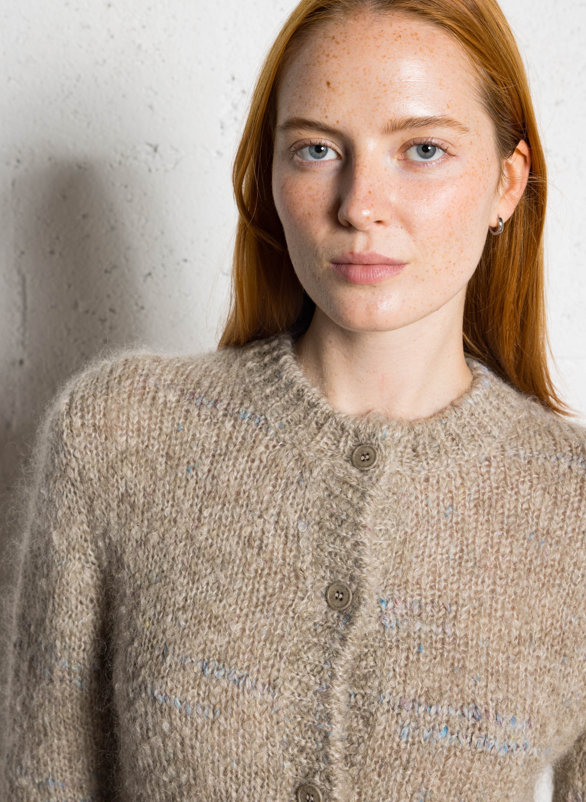 Gilet droit col rond en kid mohair mélangé MASSCOB Beige