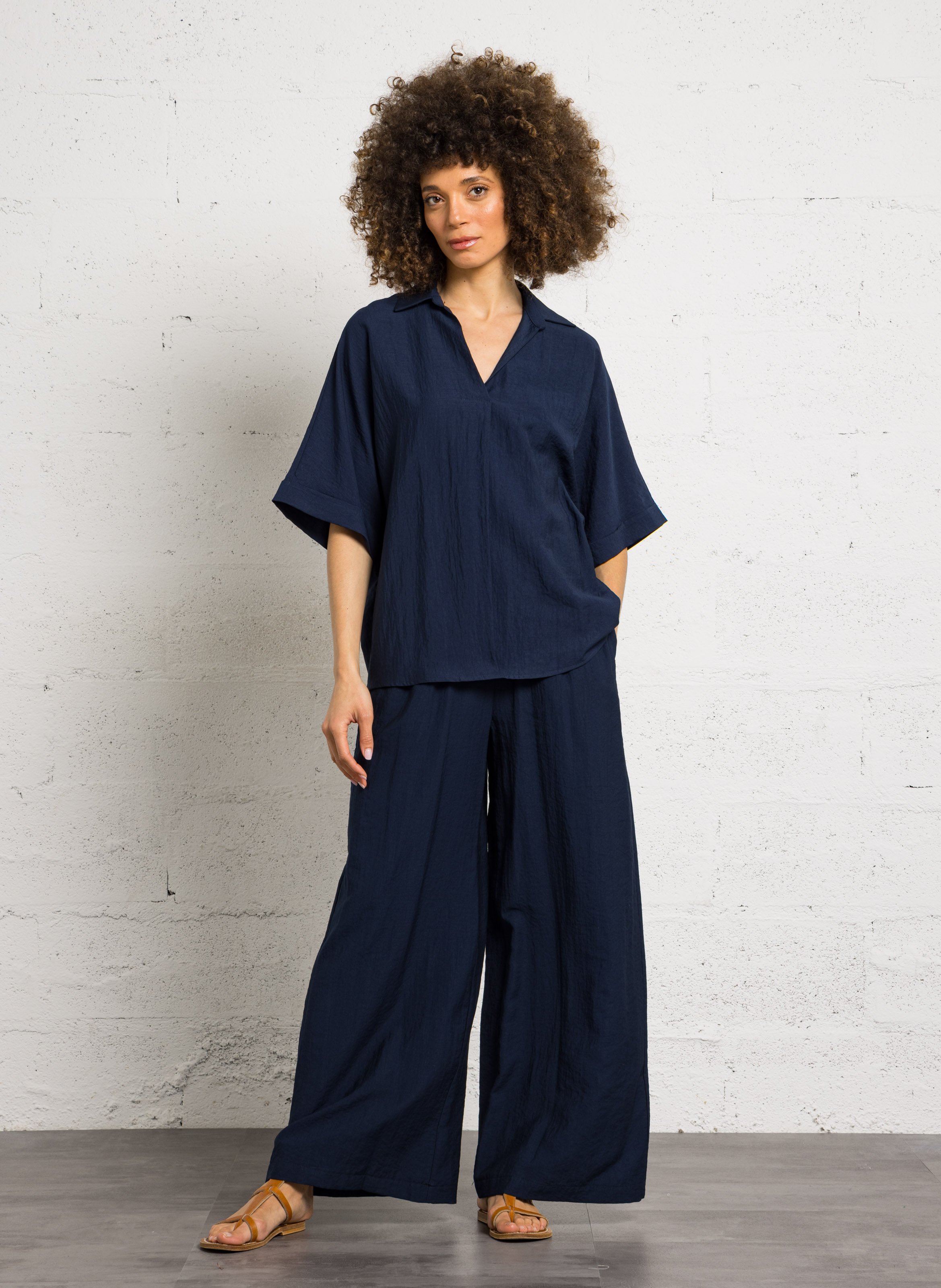 Blouse V-neck plain PLEASE Blue