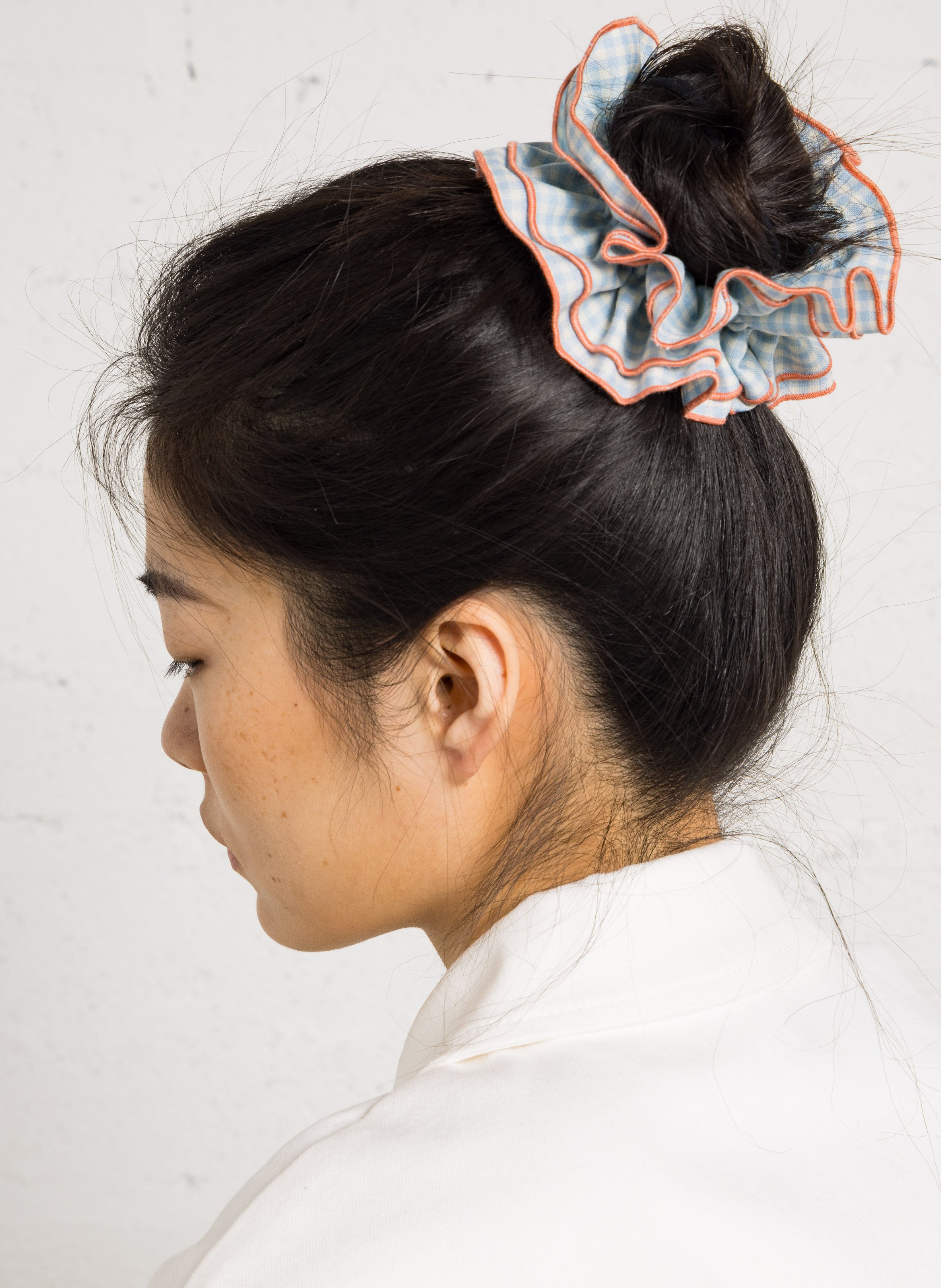 Maxi gingham pattern scrunchie CHOU AU CARRE Blue