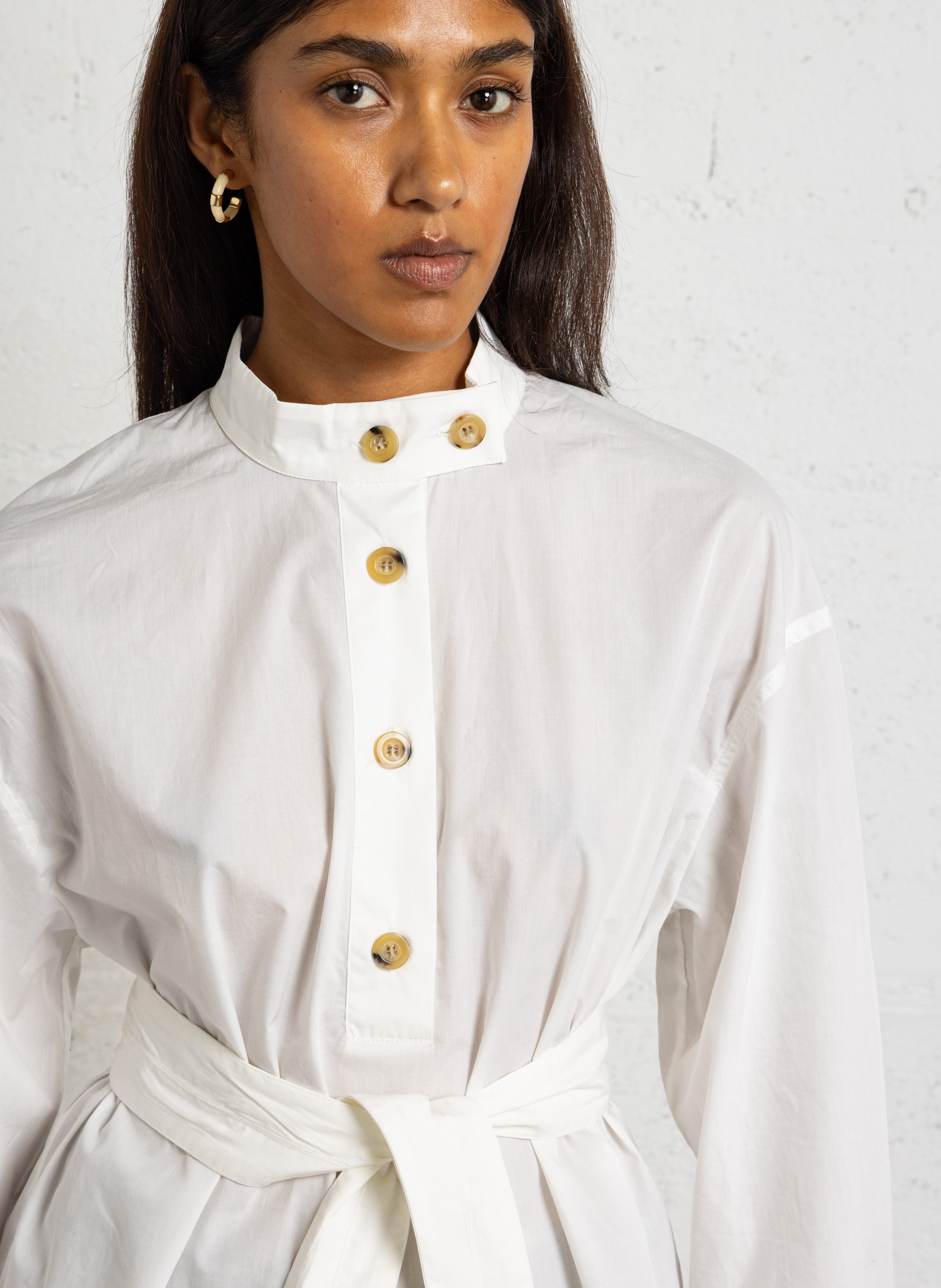 Camicia con cintura in cotone biologico SOEUR Bianco