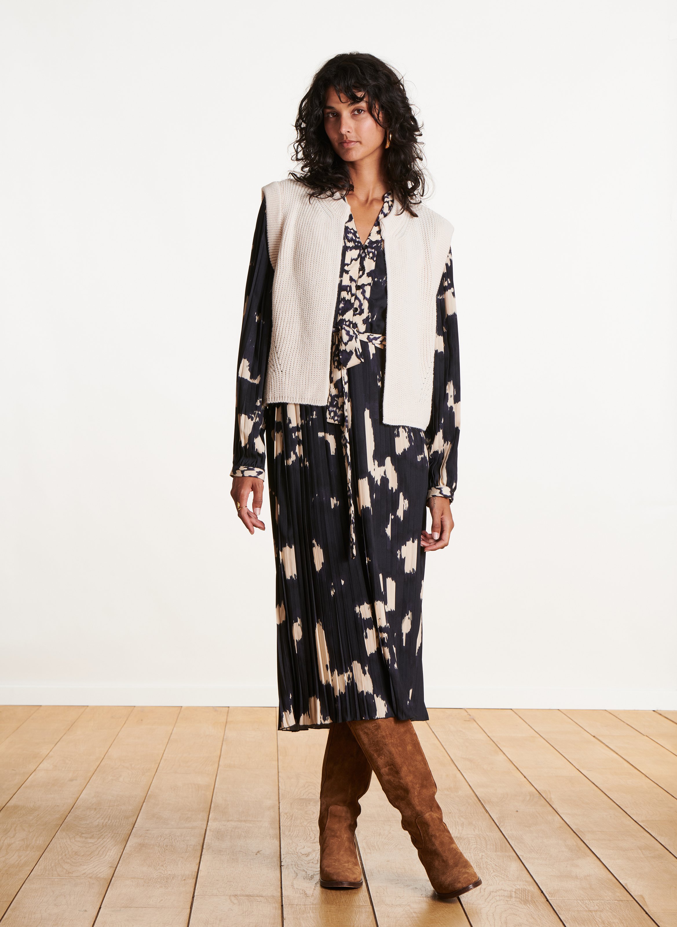 Round-neck cardigan LA FEE MARABOUTEE White