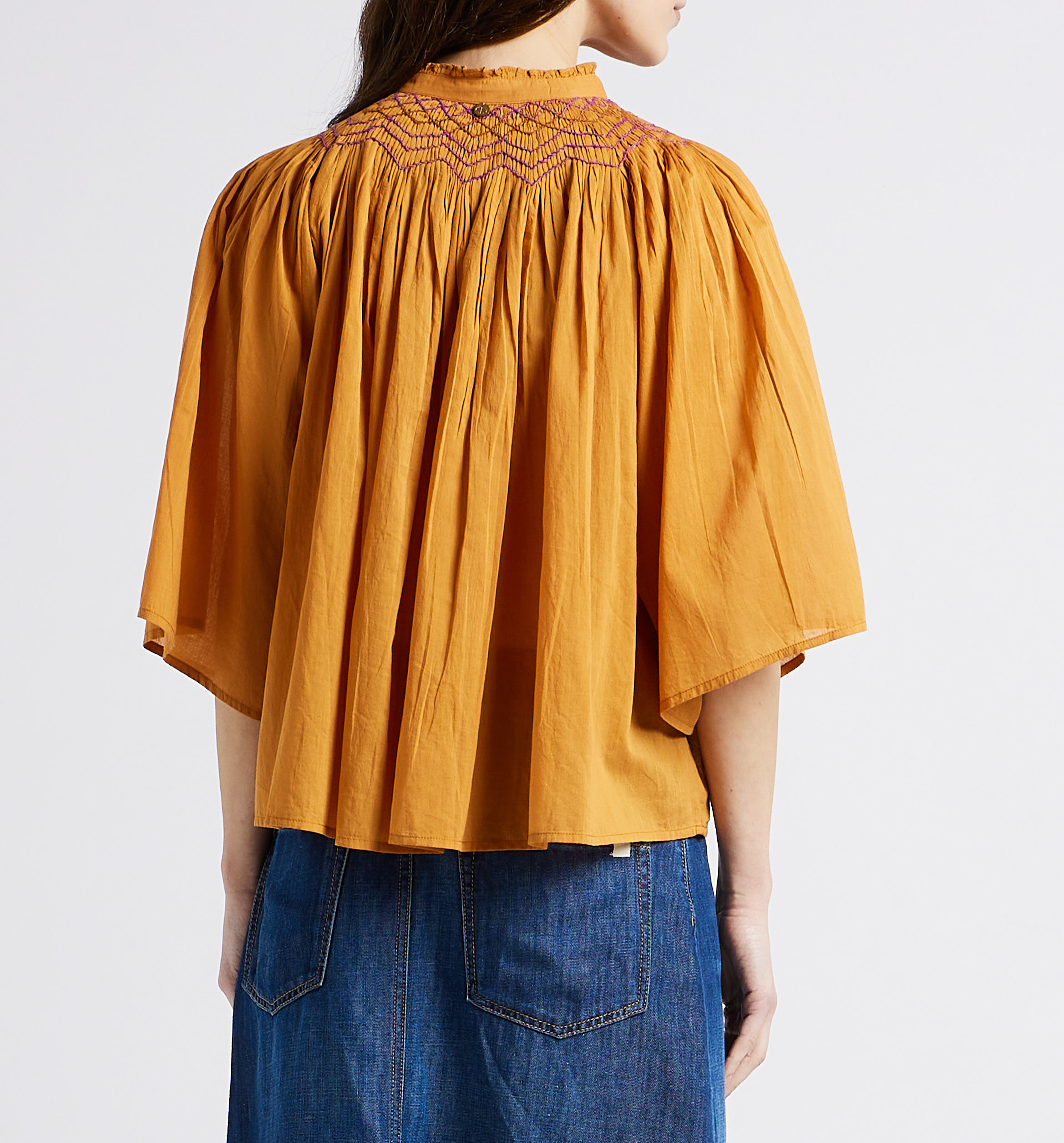 Weite, bestickte Baumwollbluse mit offenem Kragen ANTIK BATIK Braun