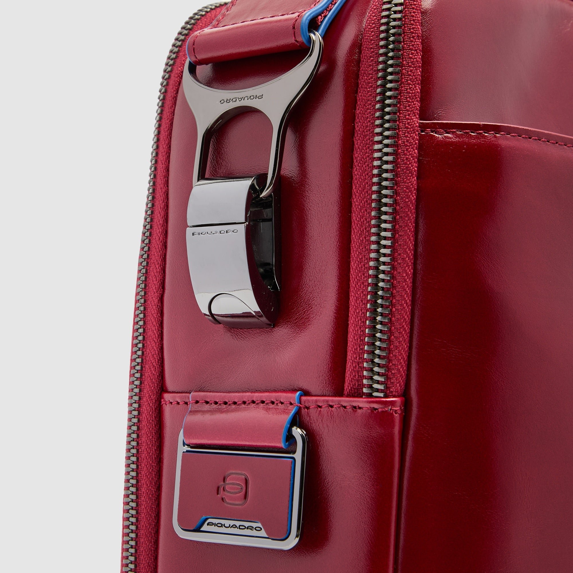 Customizable 15.6" laptop bag PIQUADRO Red