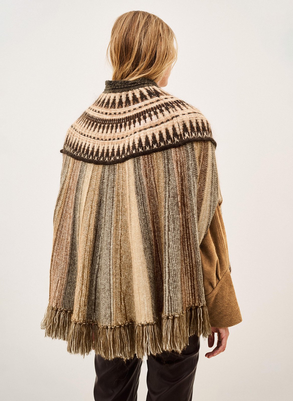 Weiter Poncho aus Wollmix BA&SH Braun