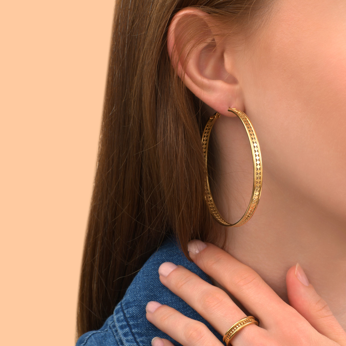 Large gold metal hoop earrings in fine gold SATELLITE PARIS No Color