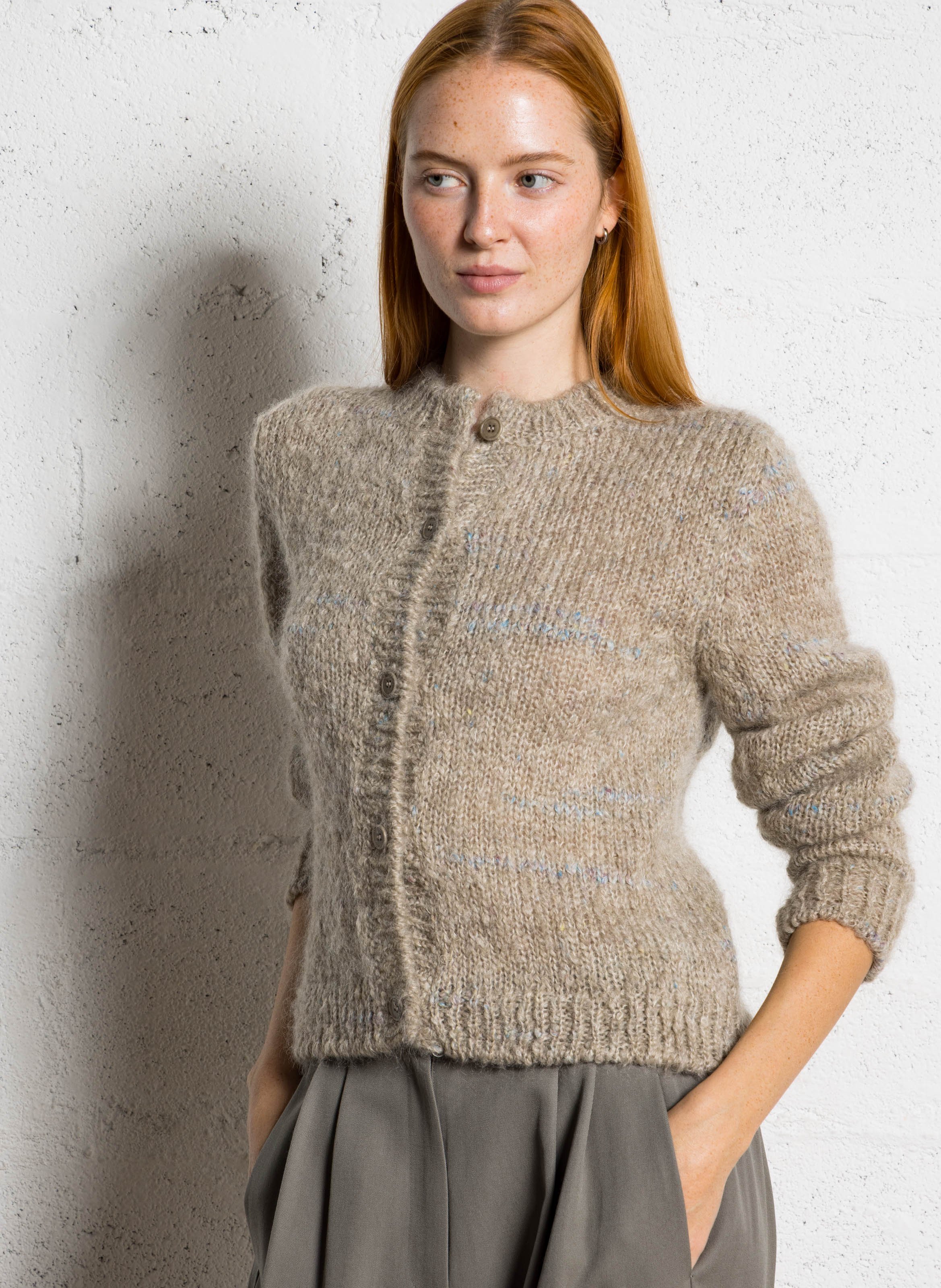 Gilet droit col rond en kid mohair mélangé MASSCOB Beige