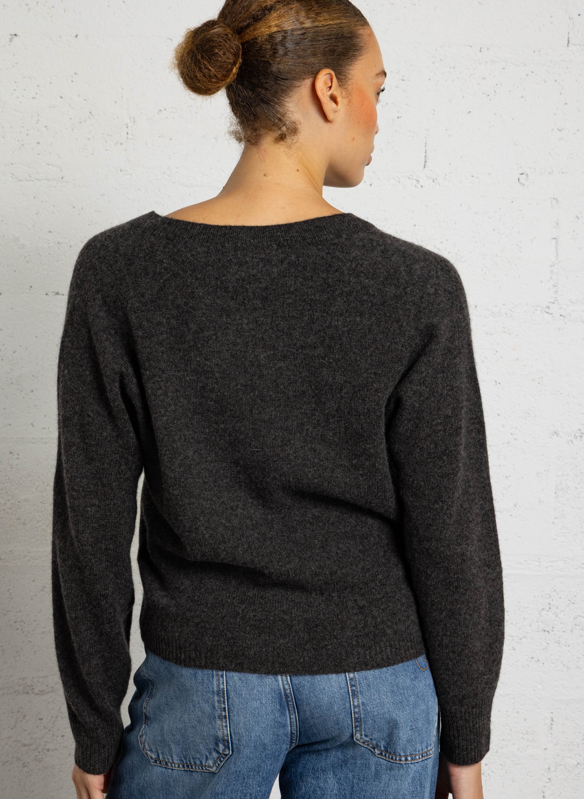 Straight V-neck wool sweater LEON & HARPER Grey