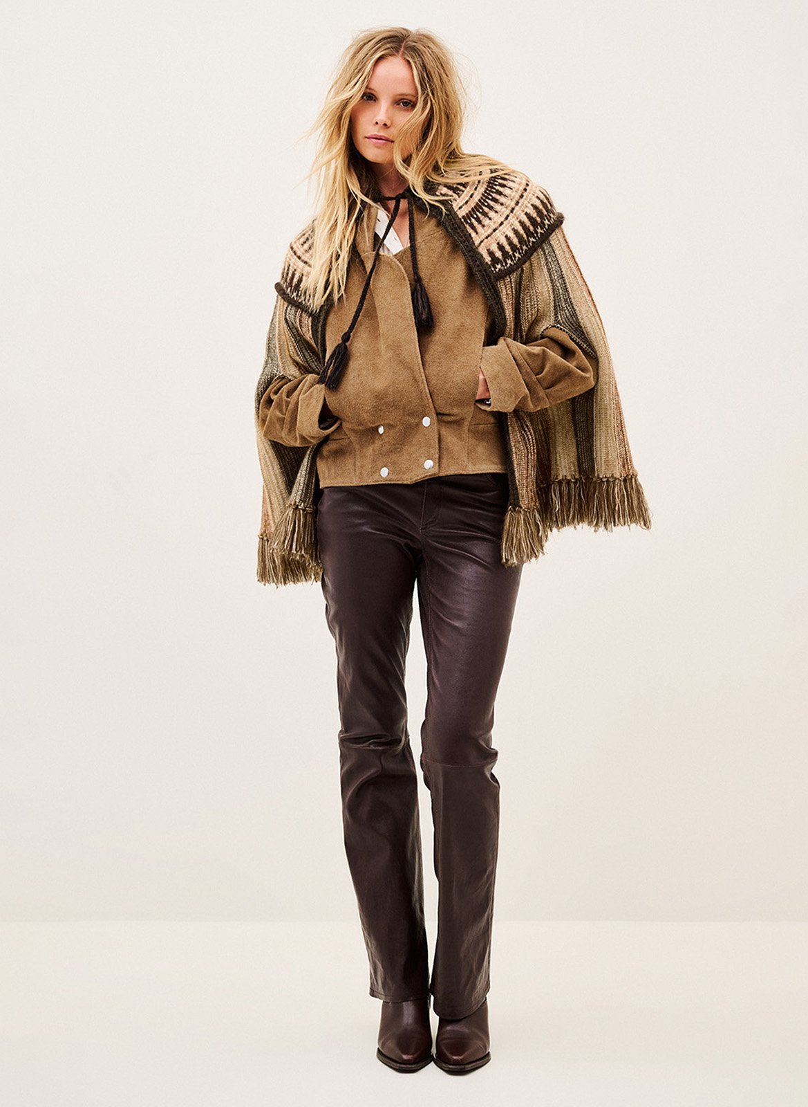 Weiter Poncho aus Wollmix BA&SH Braun