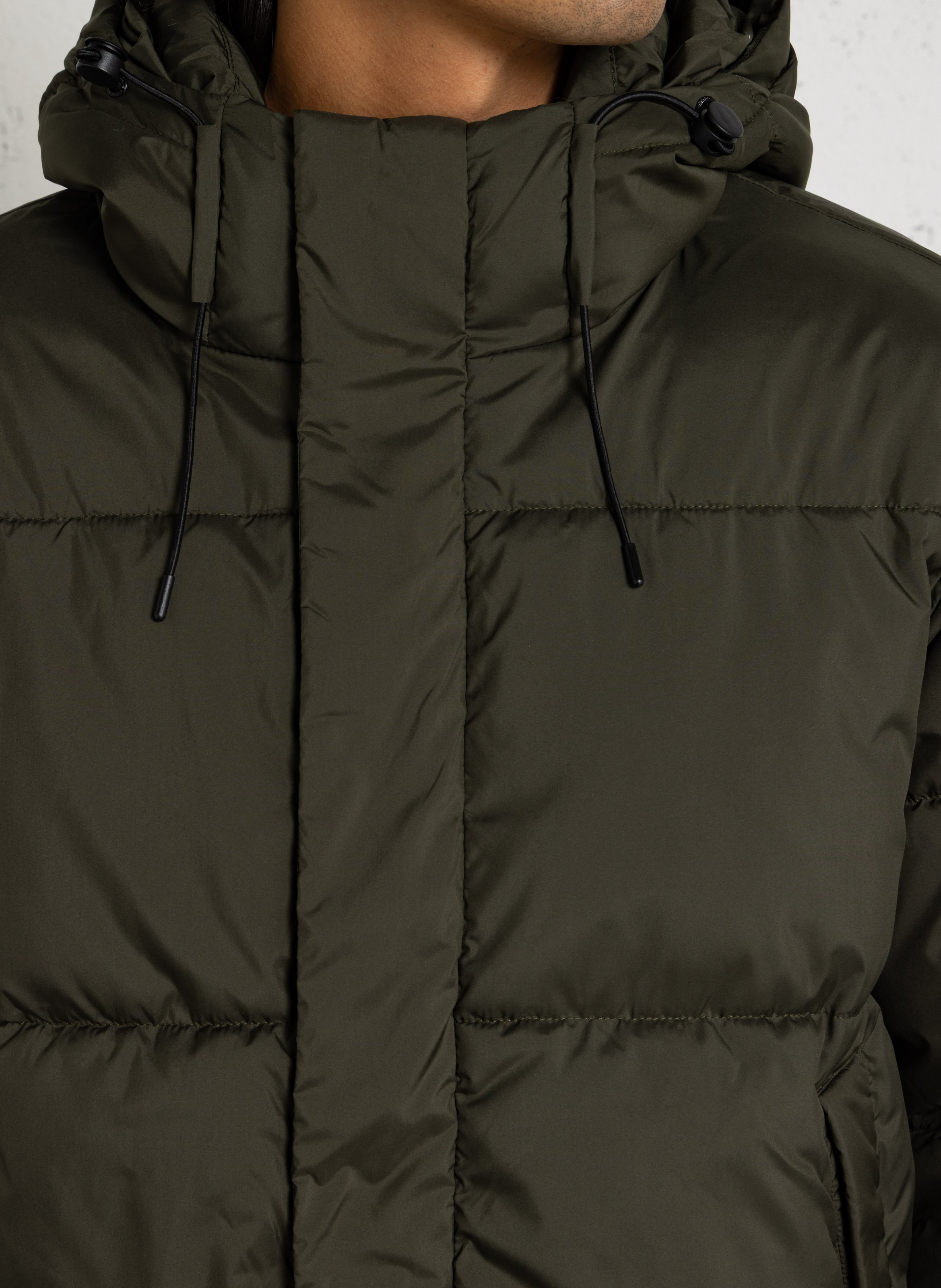 Gerade Steppjacke mit einfarbiger Kapuze PEPE JEANS Grun