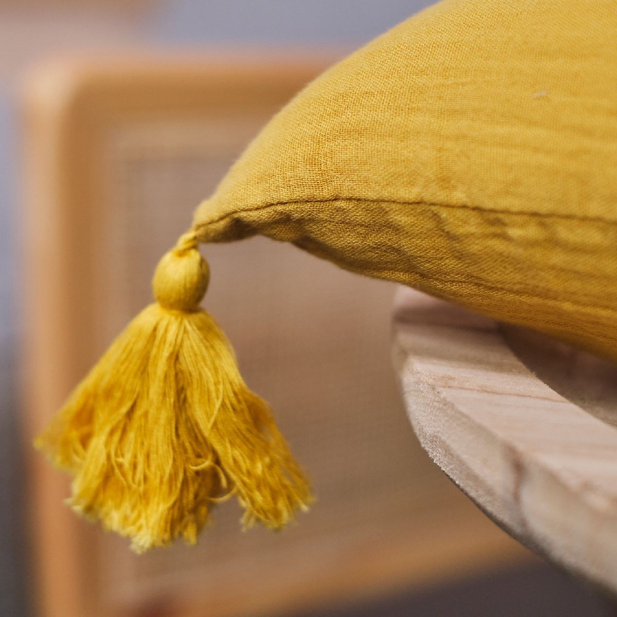 Removable pom-pom cushion in cotton gauze TODAY LINGE DE MAISON Yellow