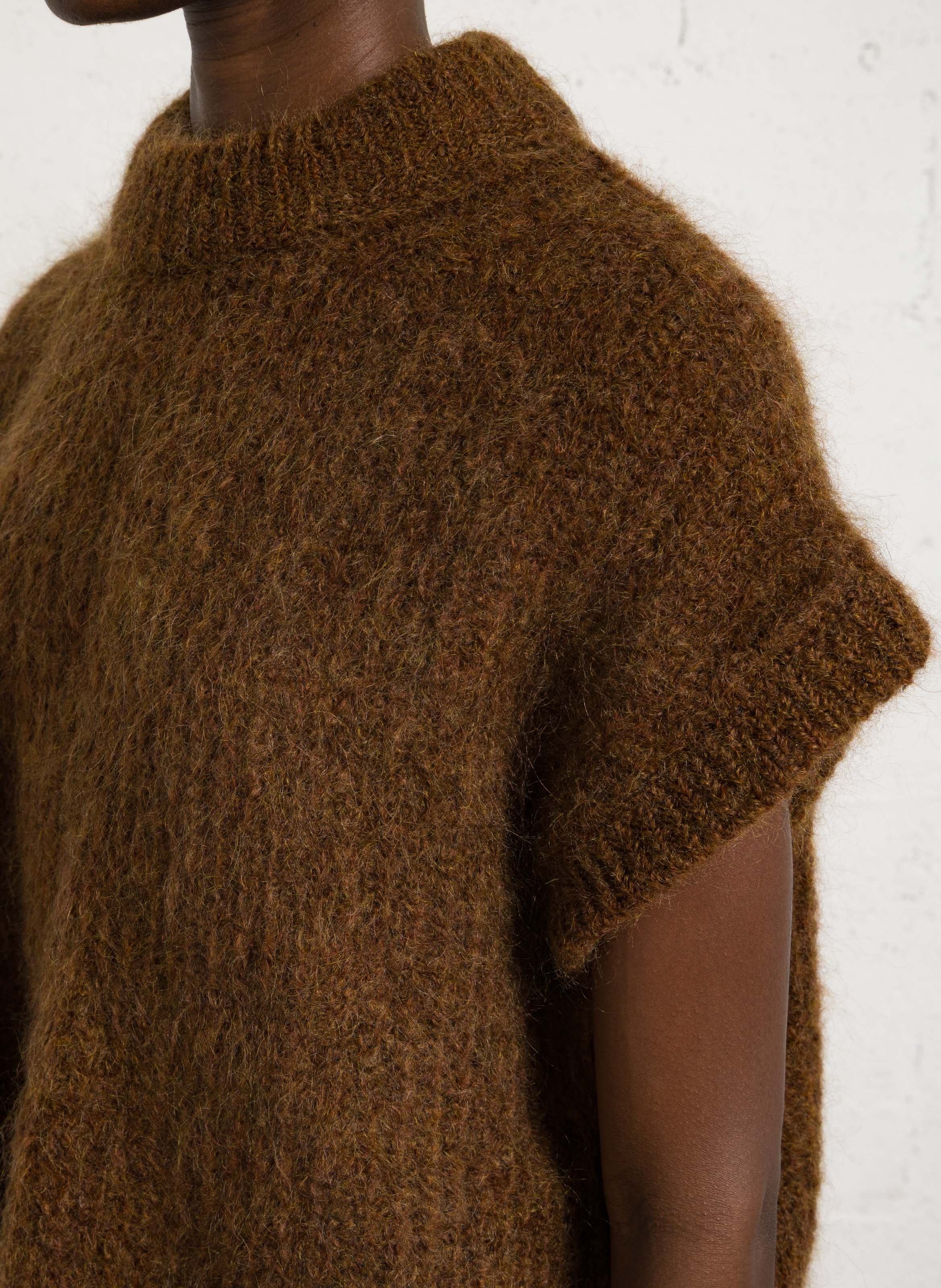 Round-neck wool-blend sweater DES PETITS HAUTS Brown