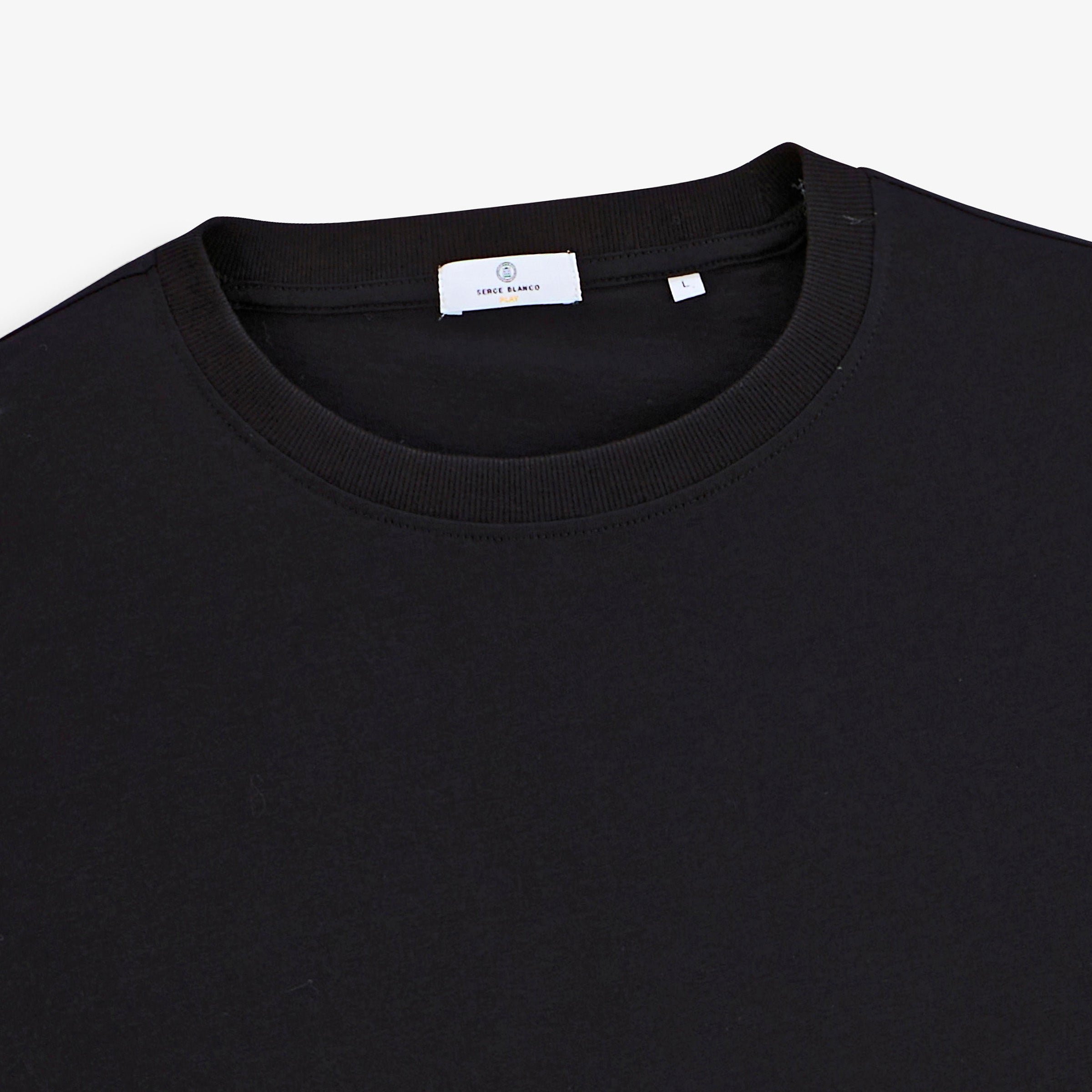 Short-sleeve oversize black t-shirt. SERGE BLANCO Black