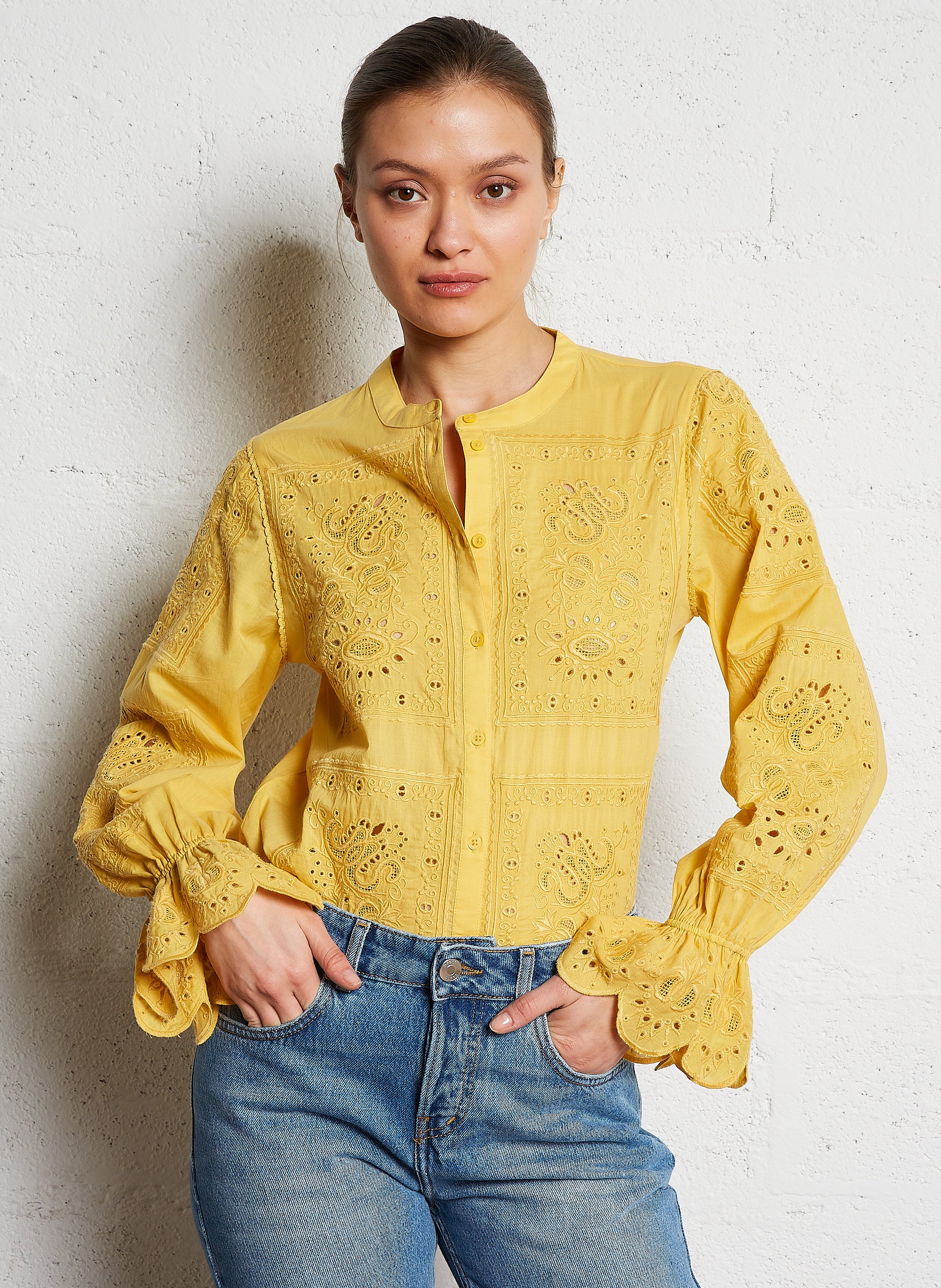 Chemise droite en coton brodé Soraya Jaune Ba&Sh Femme Place