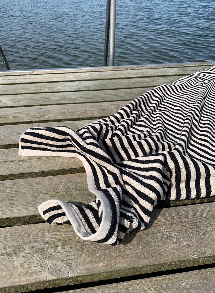 Organic cotton towel OYOY LIVING DESIGN Black