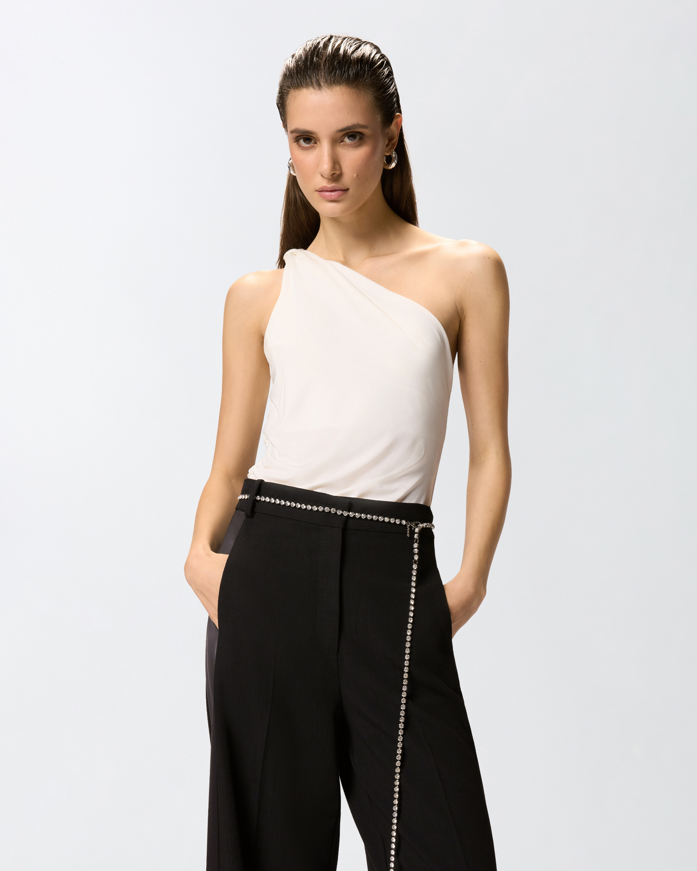 Asymmetrical top with bow PINKO White