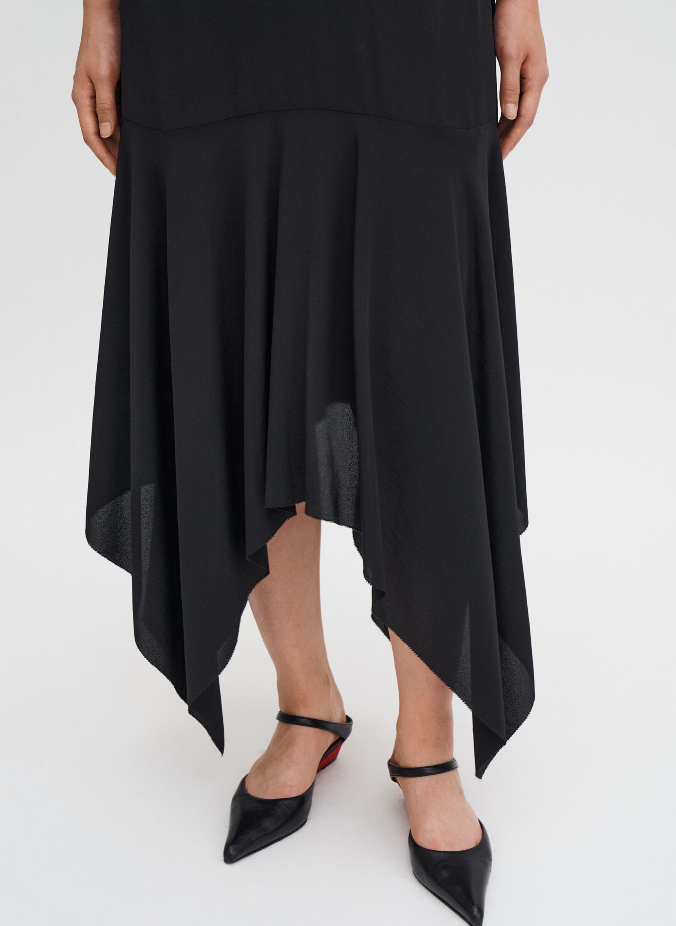 Vestido largo asimétrico liso FILIPPA K Negro