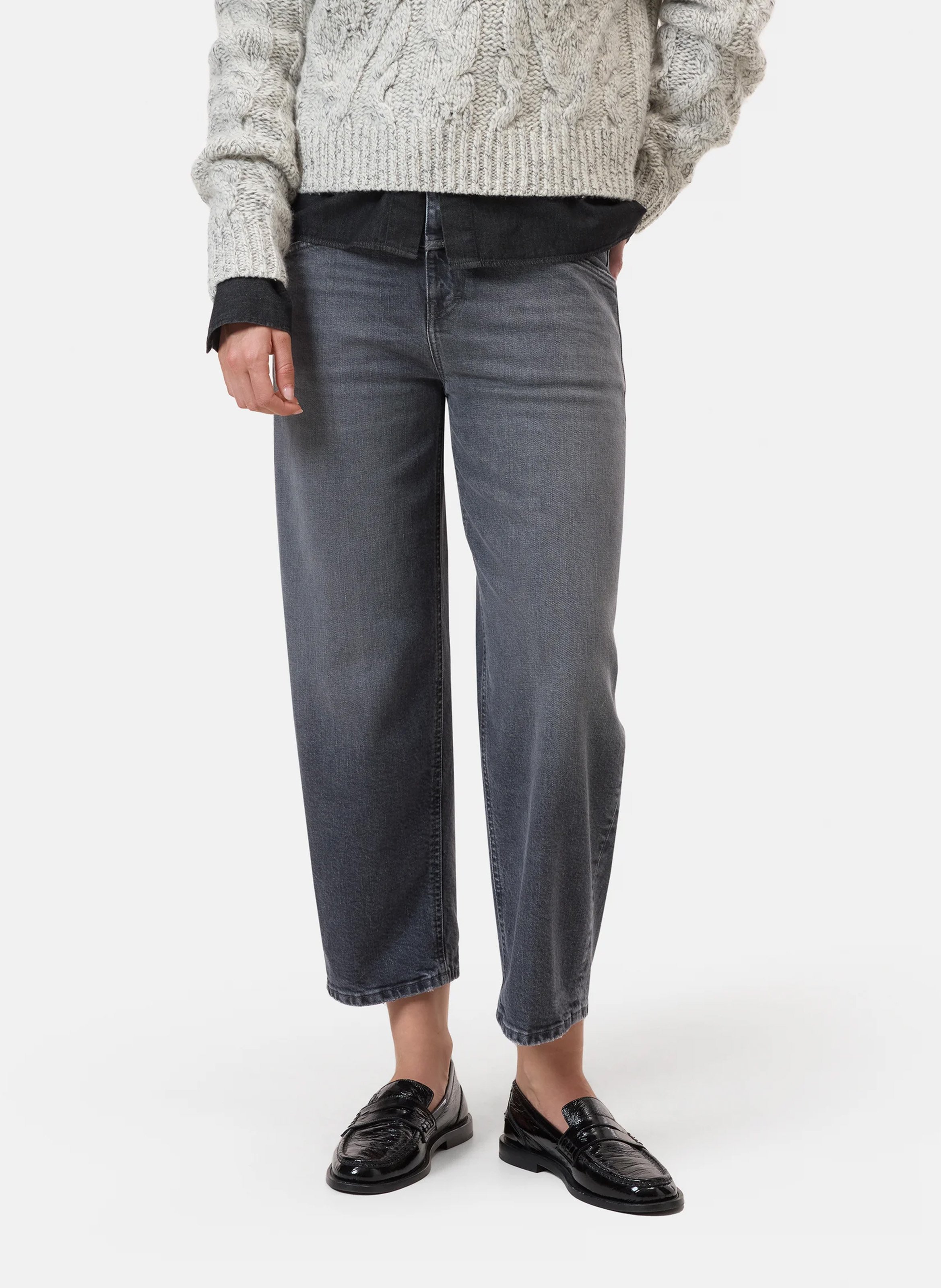 Wijde high-waisted jeans. CLOSED Grijs