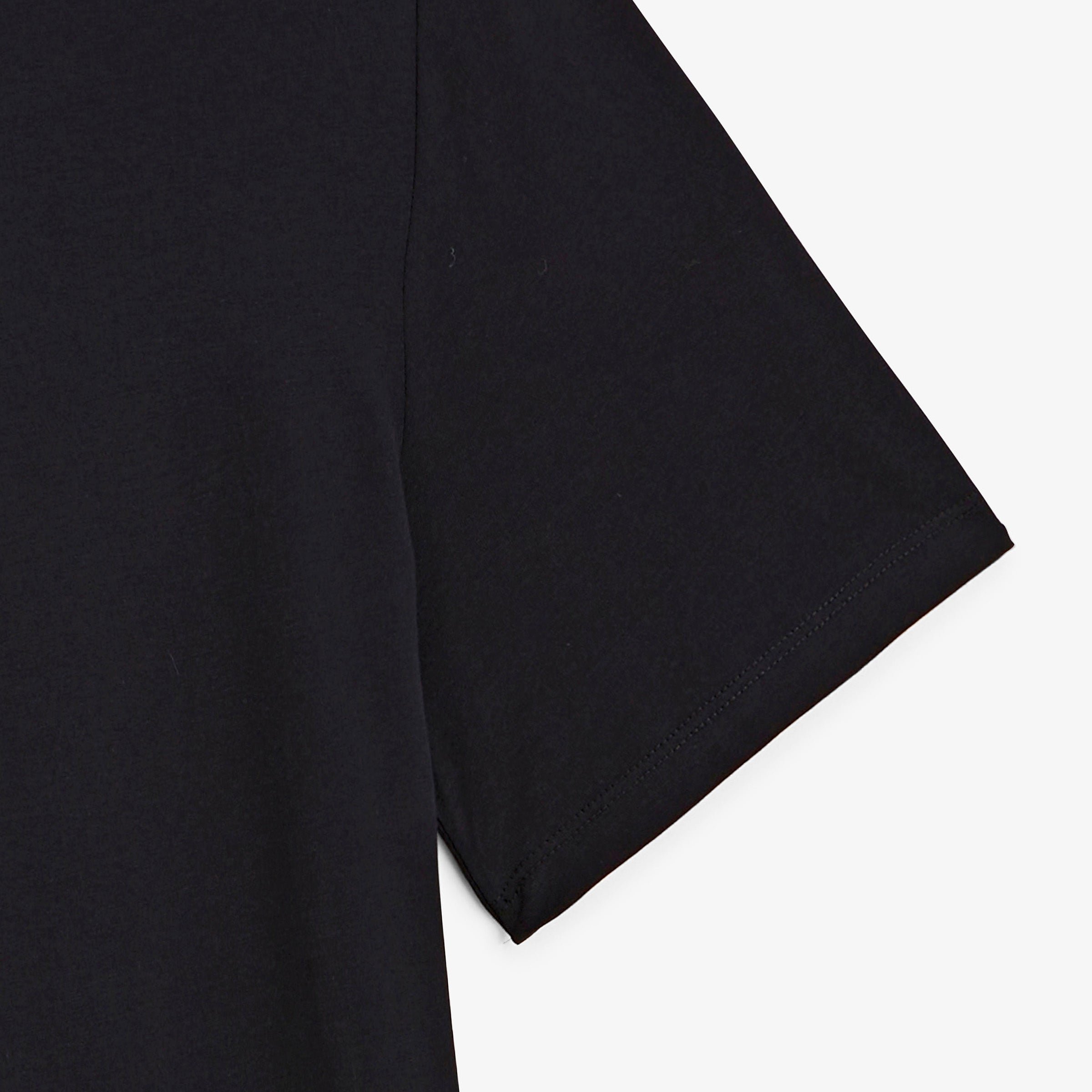 Short-sleeve oversize black t-shirt. SERGE BLANCO Black