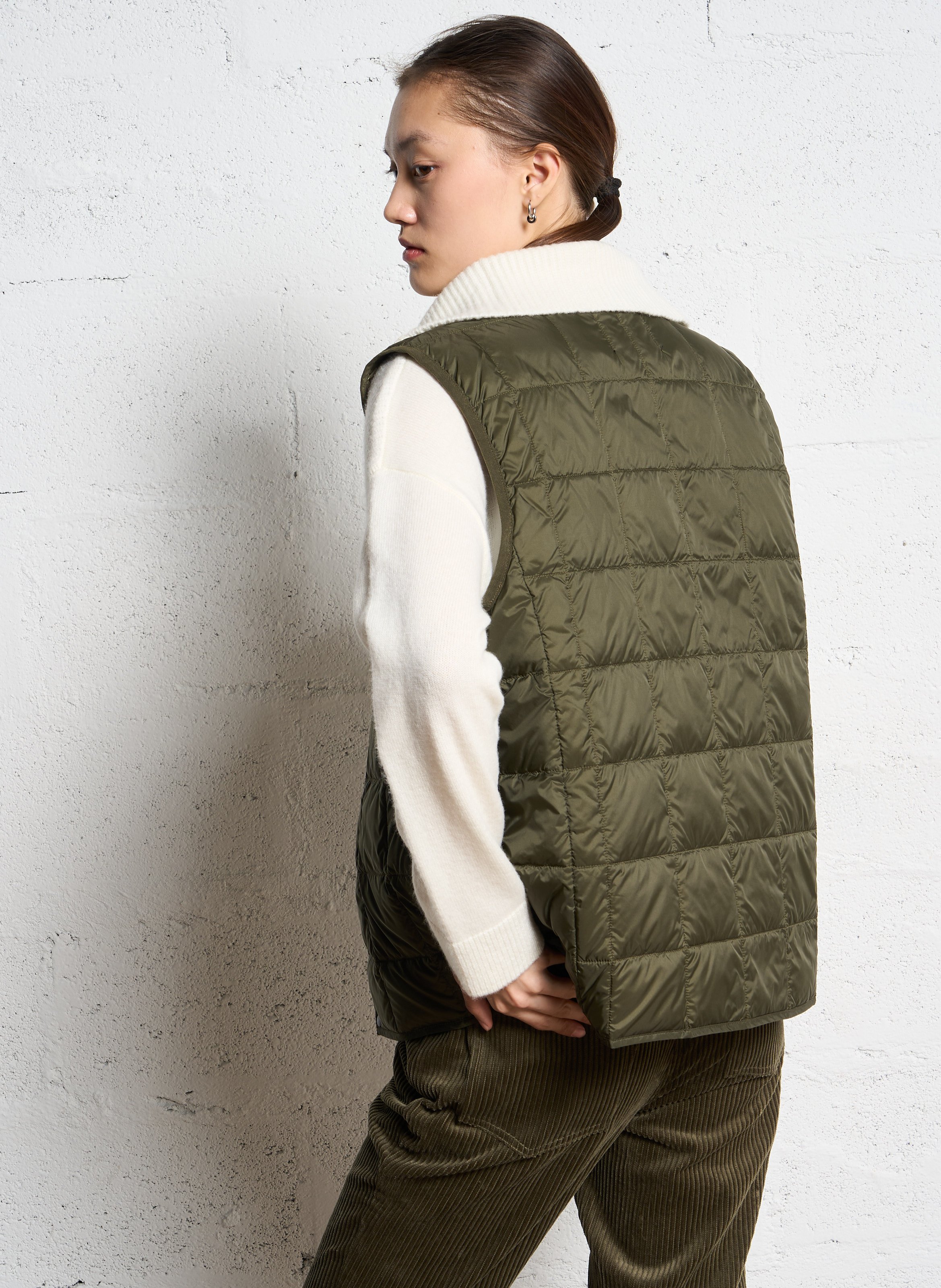 Doudoune droite sans manches TAION Kaki