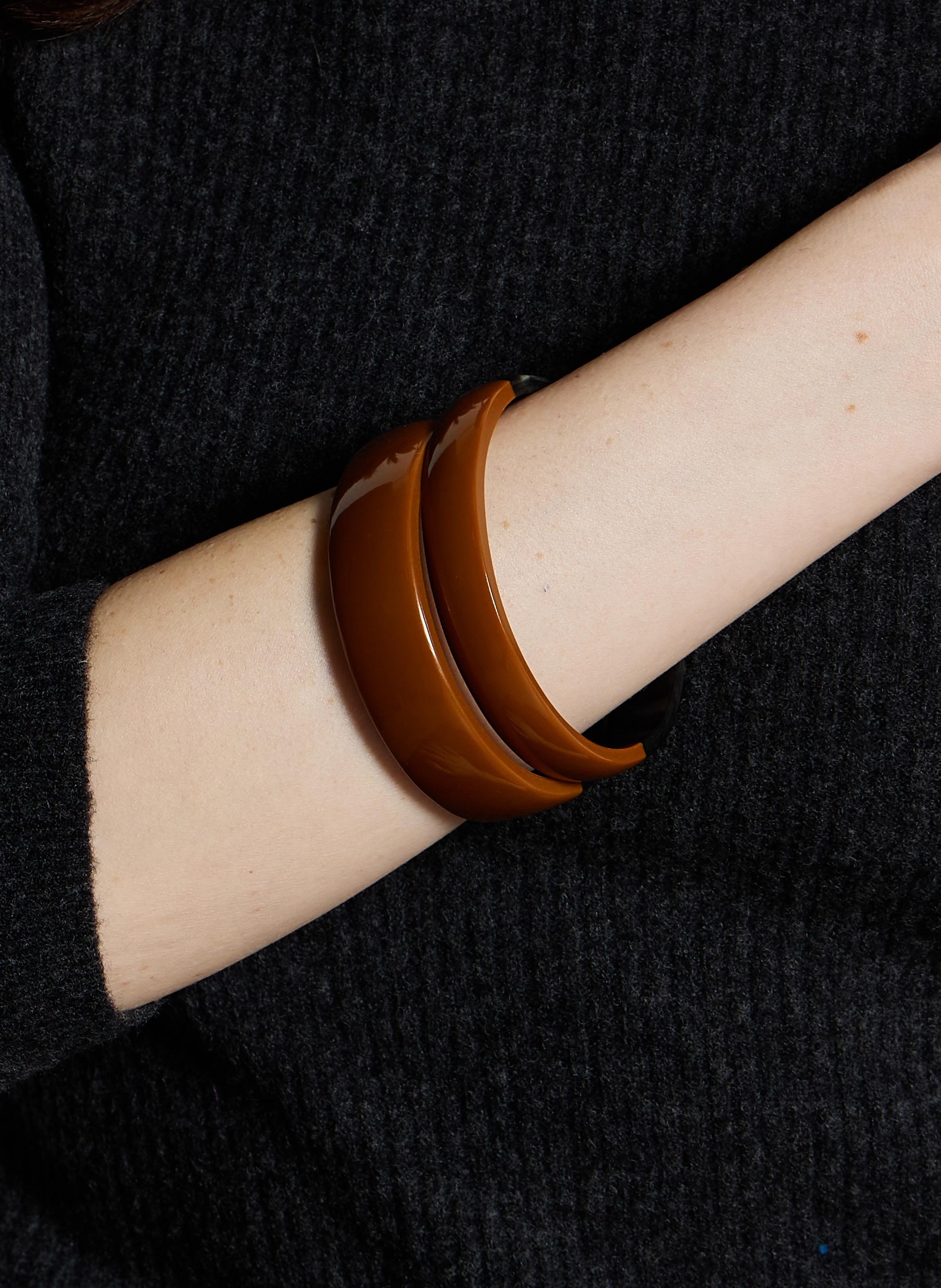 Conjunto de dos brazaletes redondos bimateriales FEEKA Beige