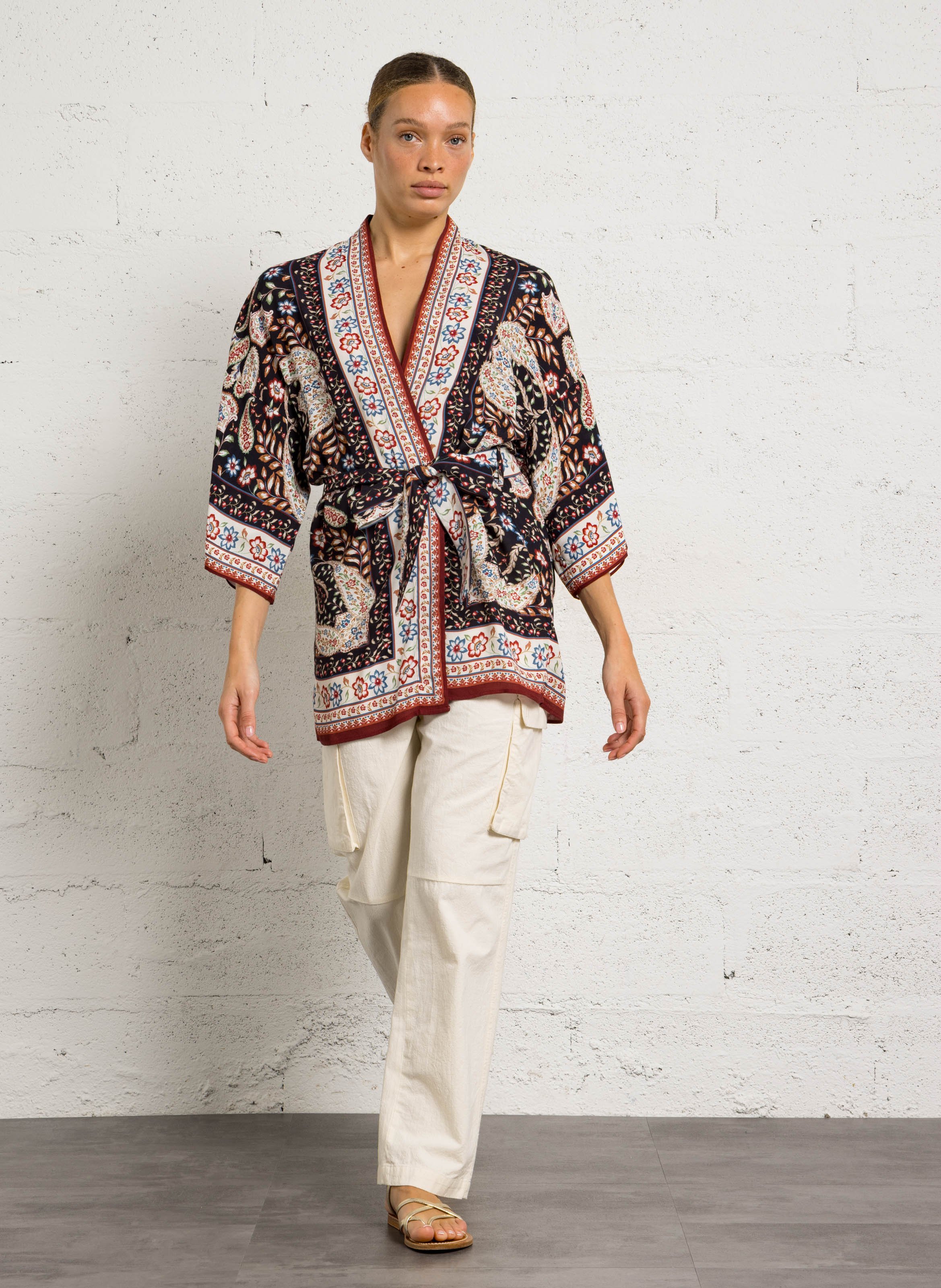 Bedruckte Kimonojacke Schwarz