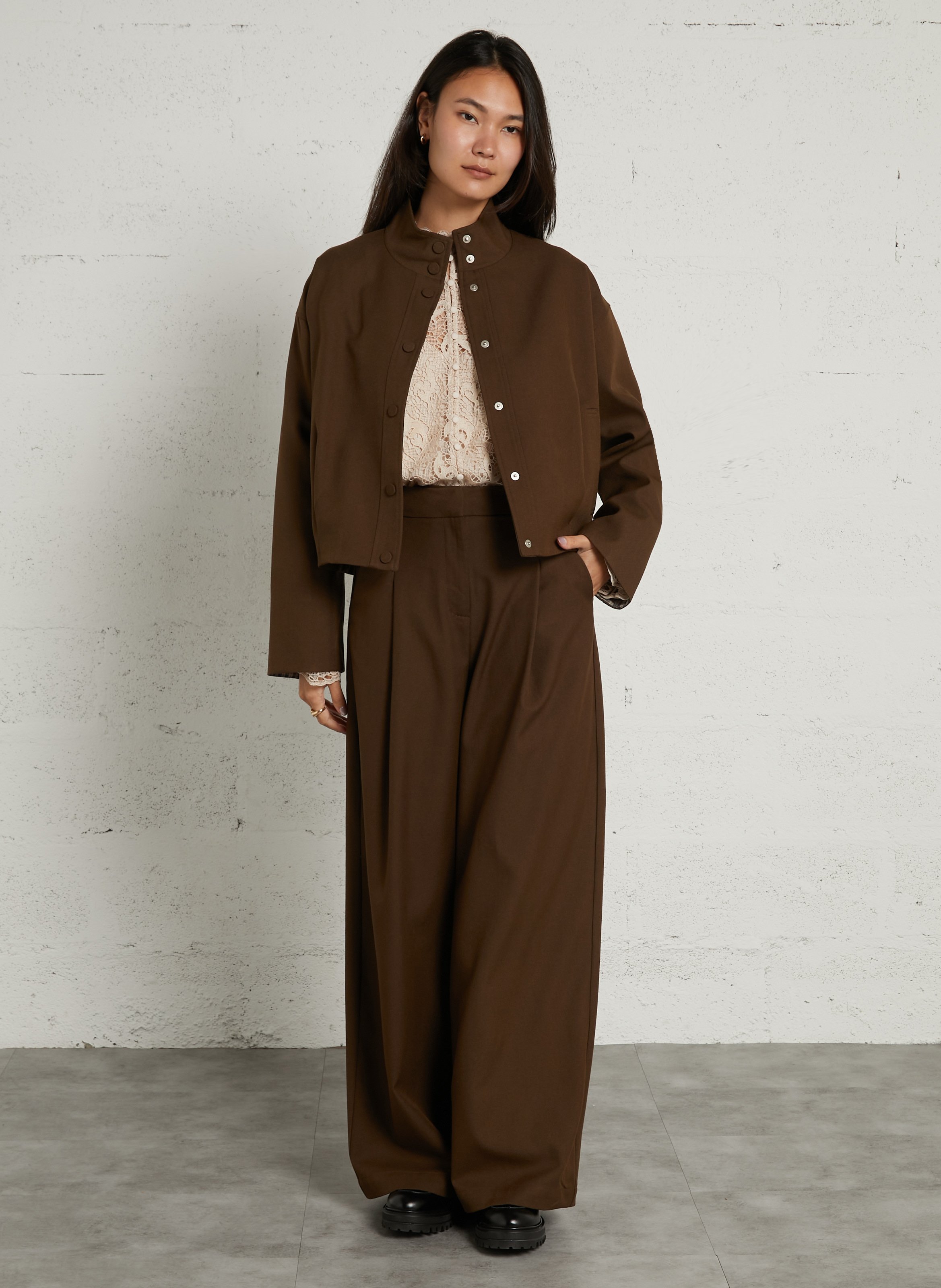 Oversized short solid color jacket SUNCOO Brown