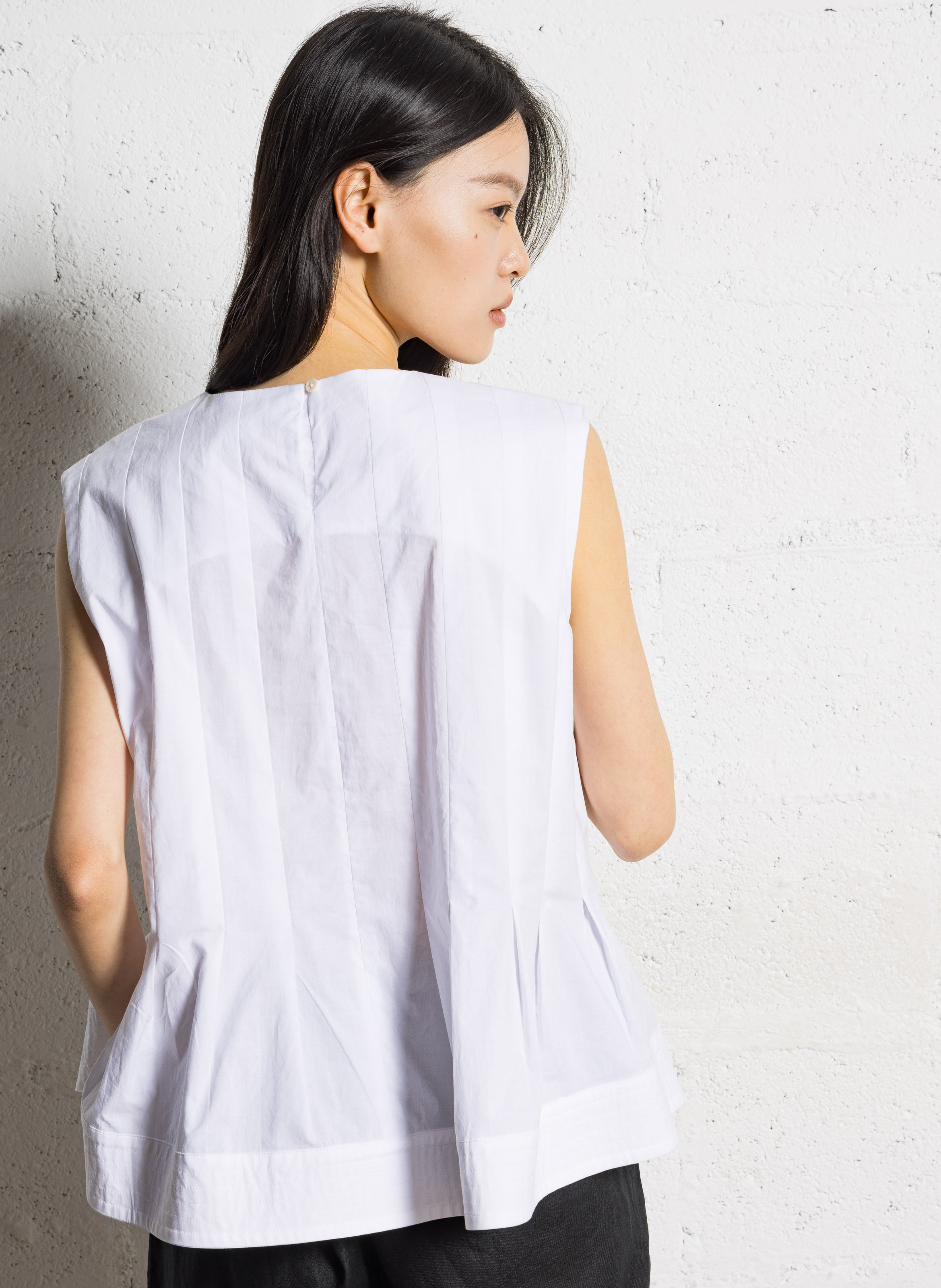 Tailliertes T-Shirt mit Rundhalsausschnitt aus Baumwolle JC SOPHIE Weiss